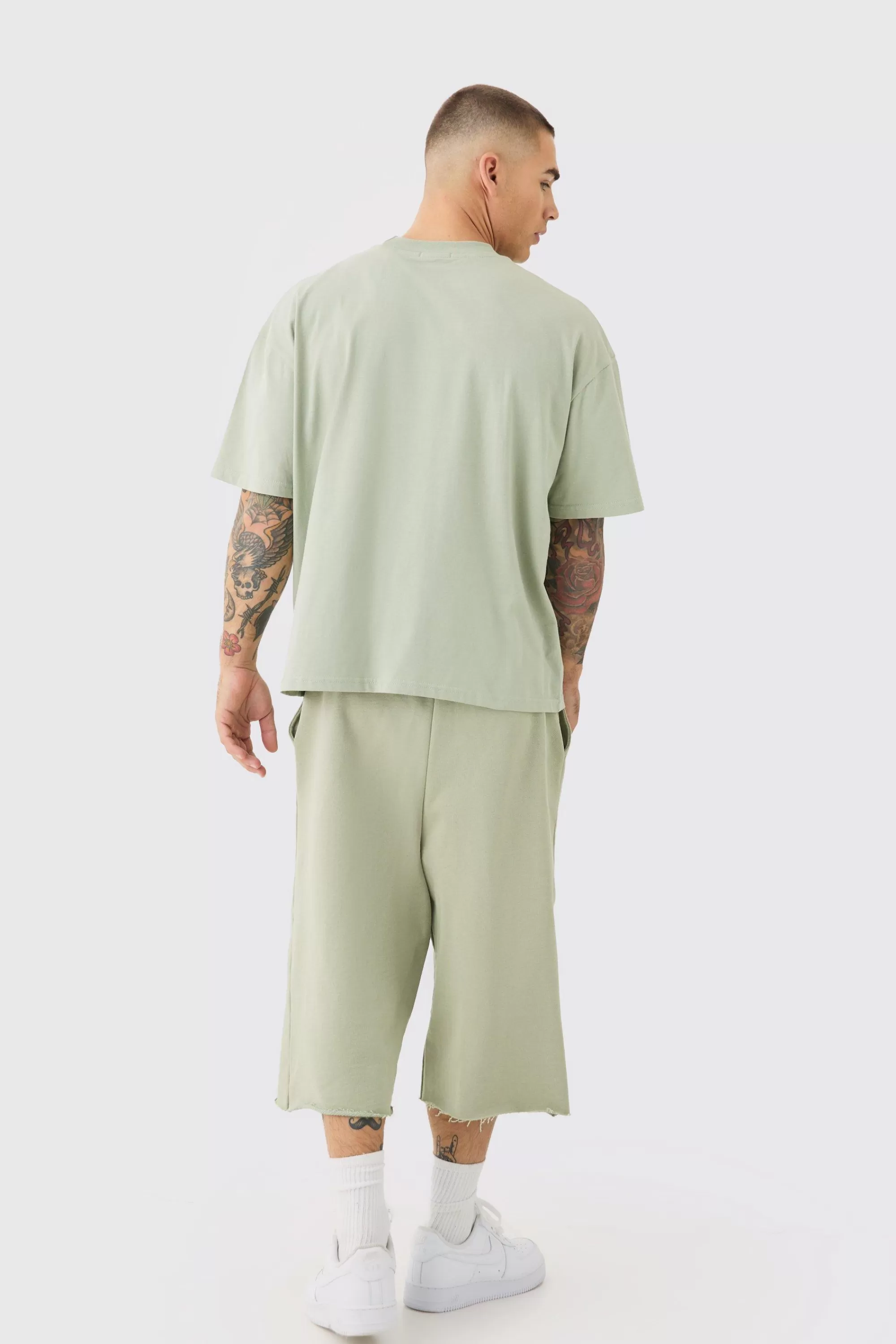 boohooMAN Oversized Extended Neck Boxy Heavyweight T-shirt & Shorts Set | UK