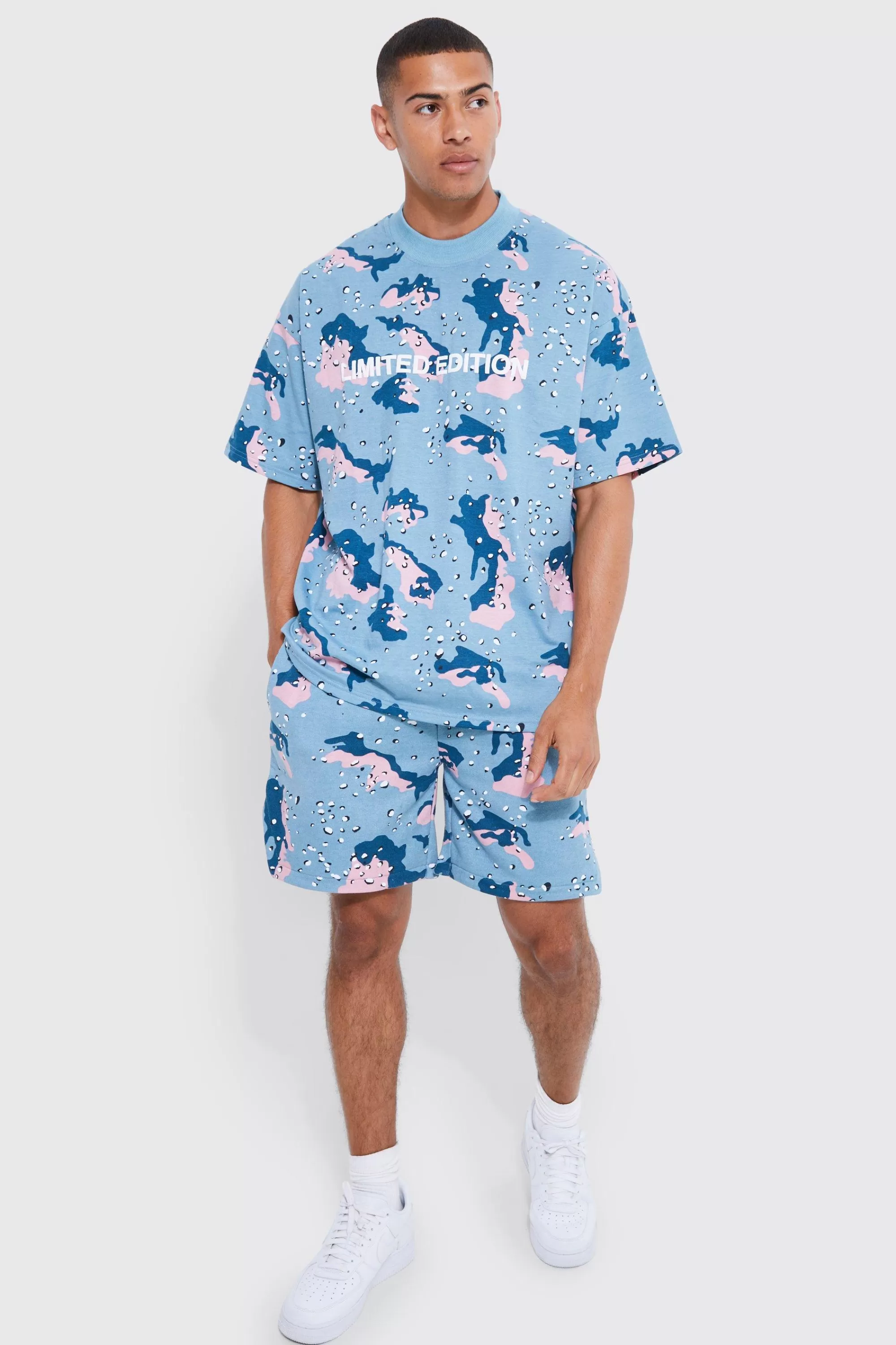 boohooMAN Oversized Extended Neck Camouflage T-shirt Set | UK