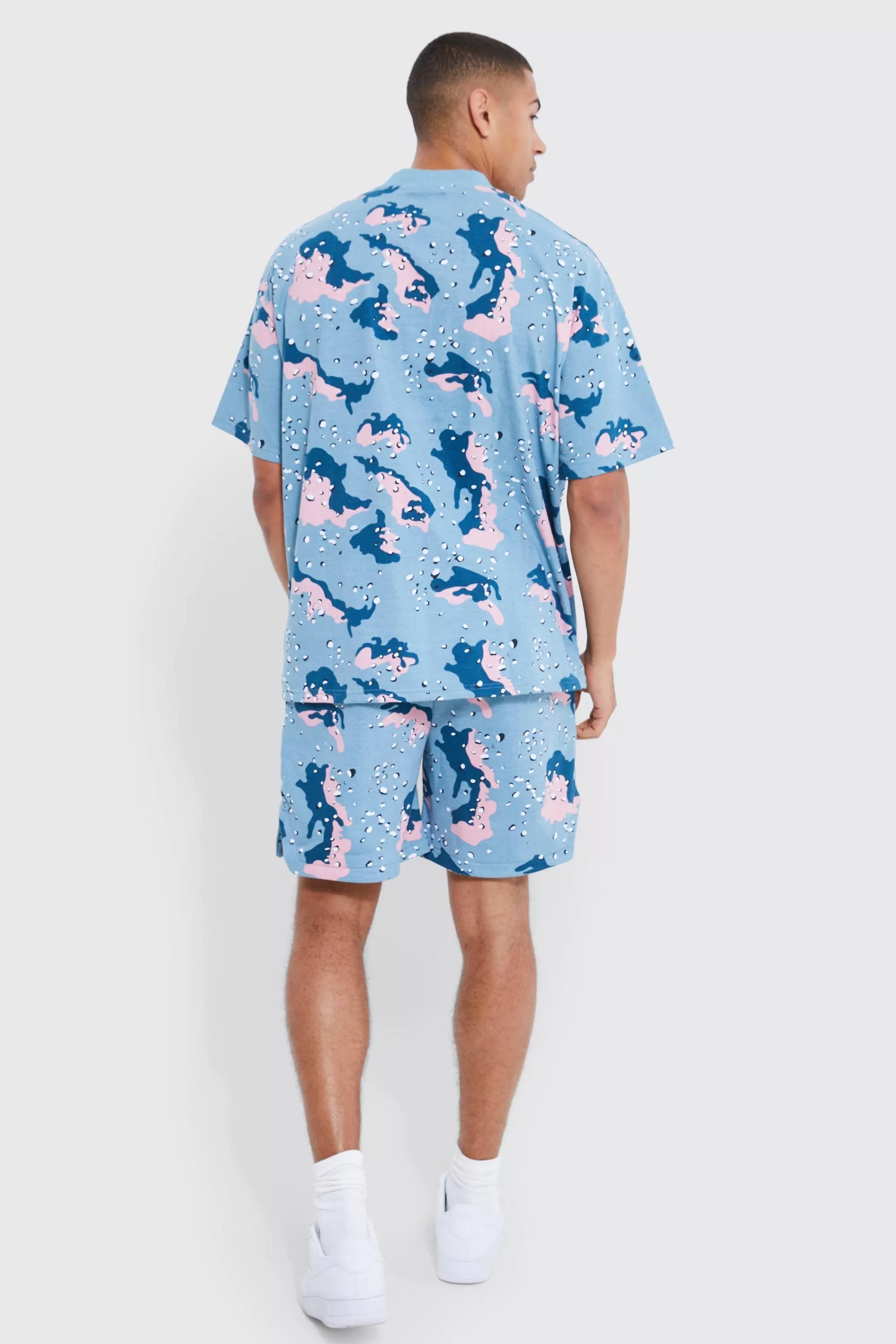 boohooMAN Oversized Extended Neck Camouflage T-shirt Set | UK