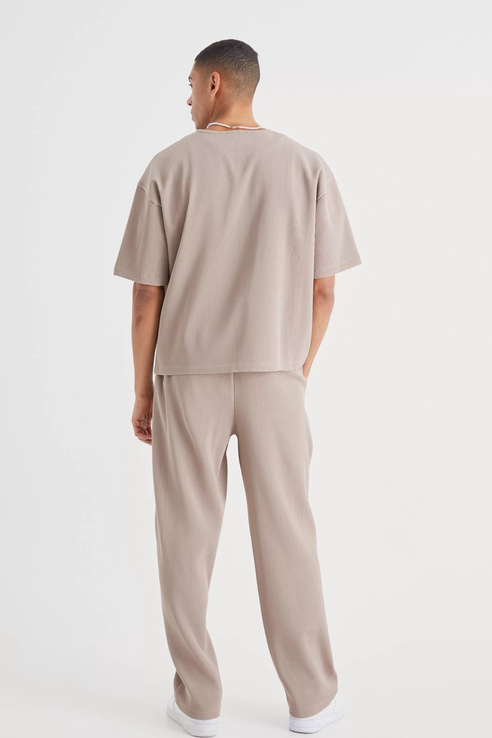 boohooMAN Pleated Oversized Boxy T-shirt & Trouser | UK