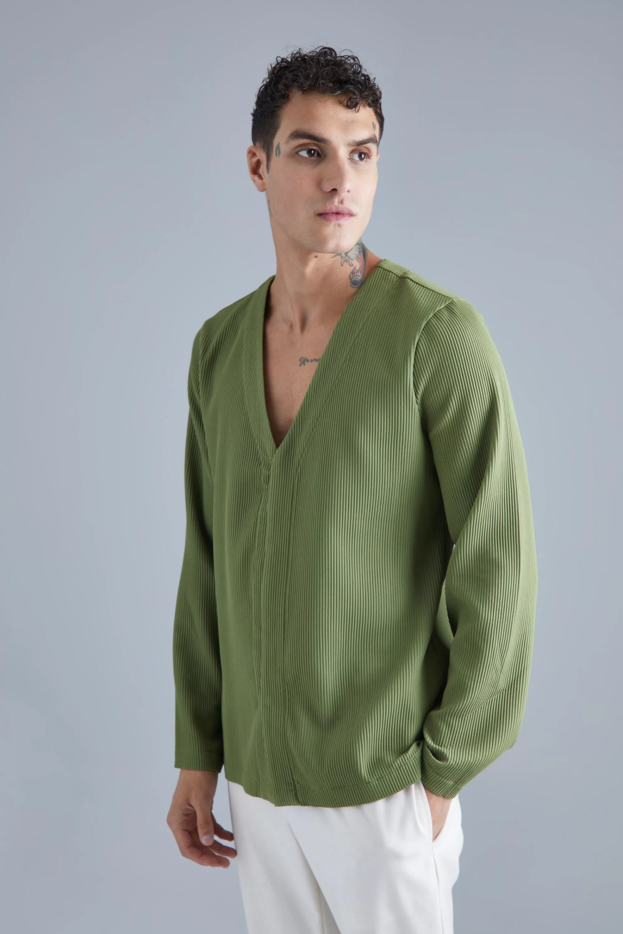 boohooMAN Pleated Slim Collarless Concealed Button Blazer | UK