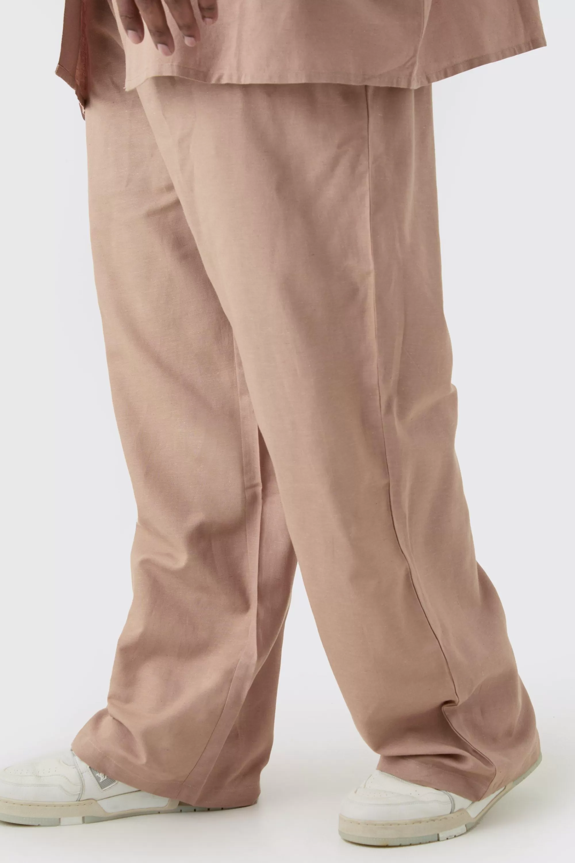 boohooMAN Plus Elasticated Waist Relaxed Linen Trouser In | UK