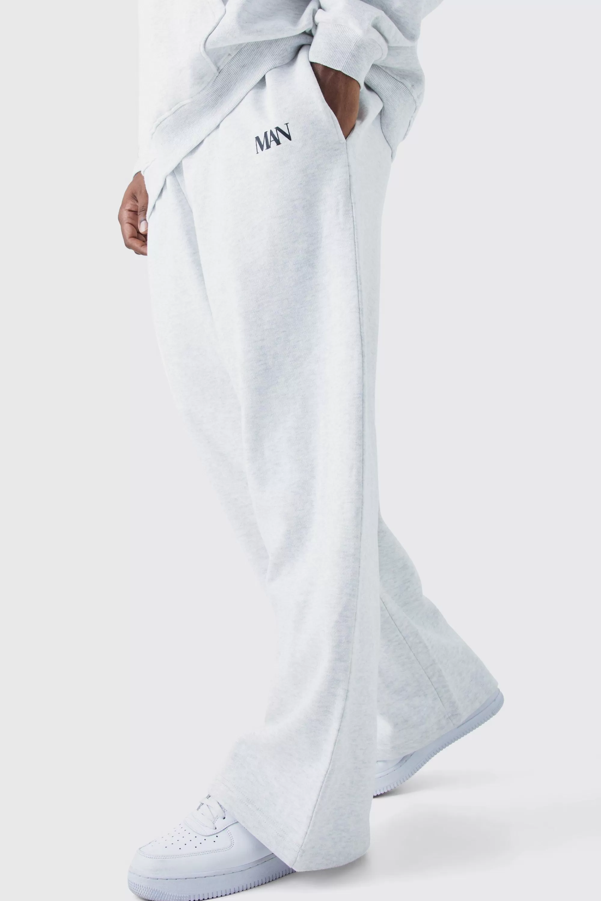 boohooMAN Plus Man Straight Leg Jogger | UK