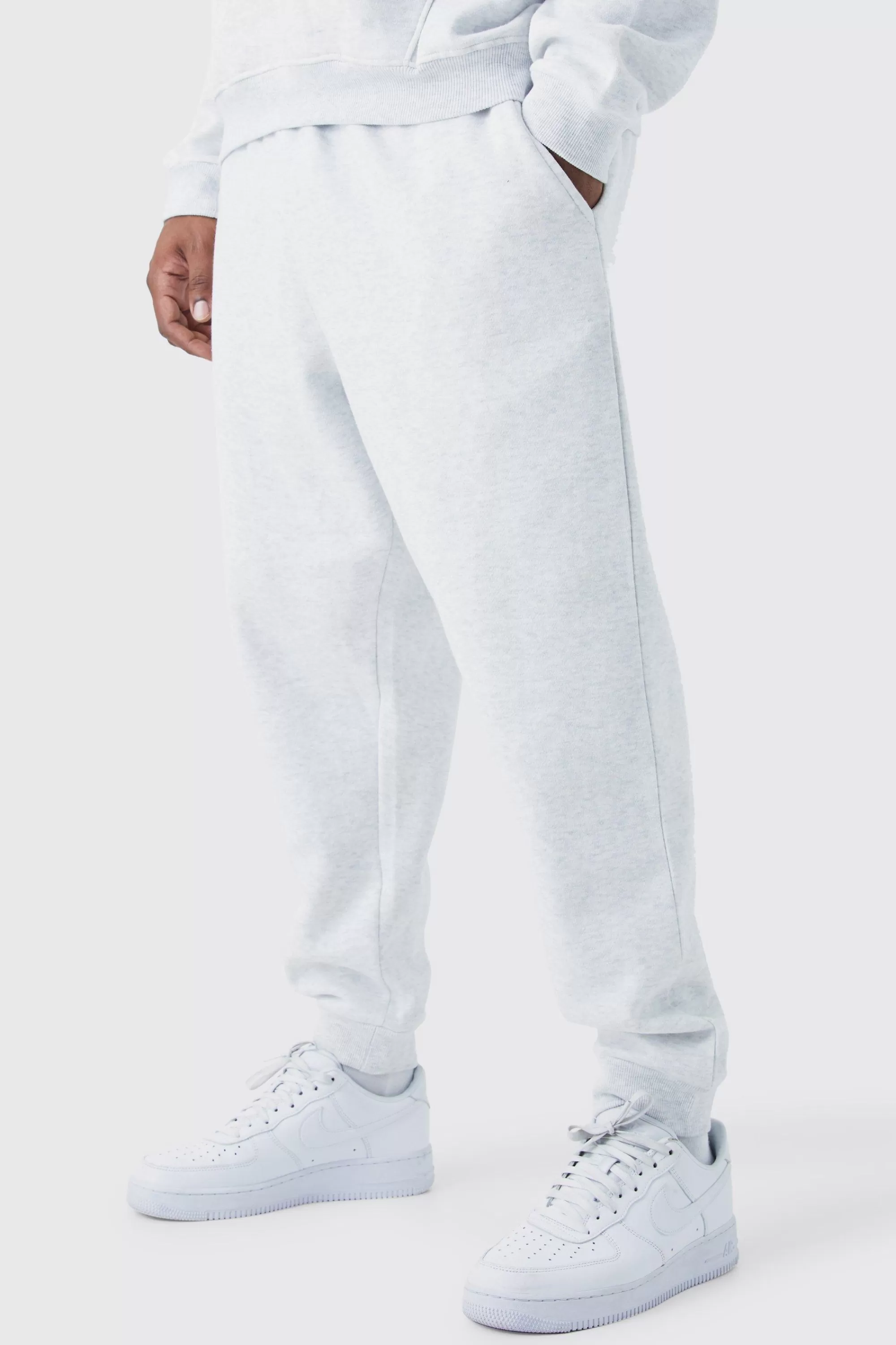 boohooMAN Plus Slim Fit Basic Jogger | UK