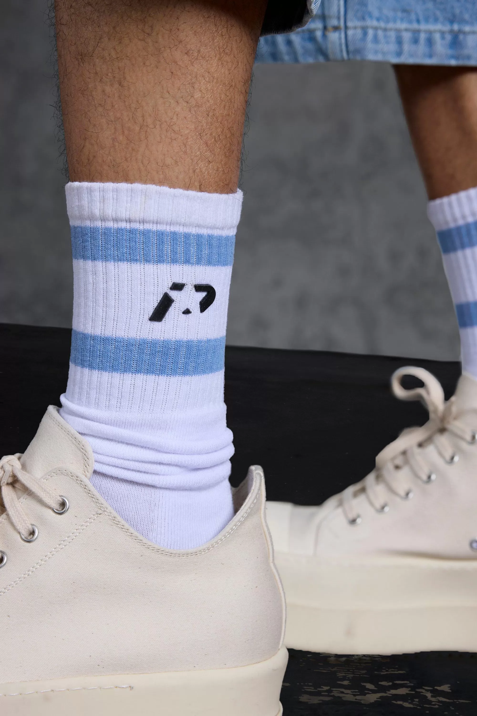 boohooMAN P-Star Sport Tube Socks With Injection Print | UK