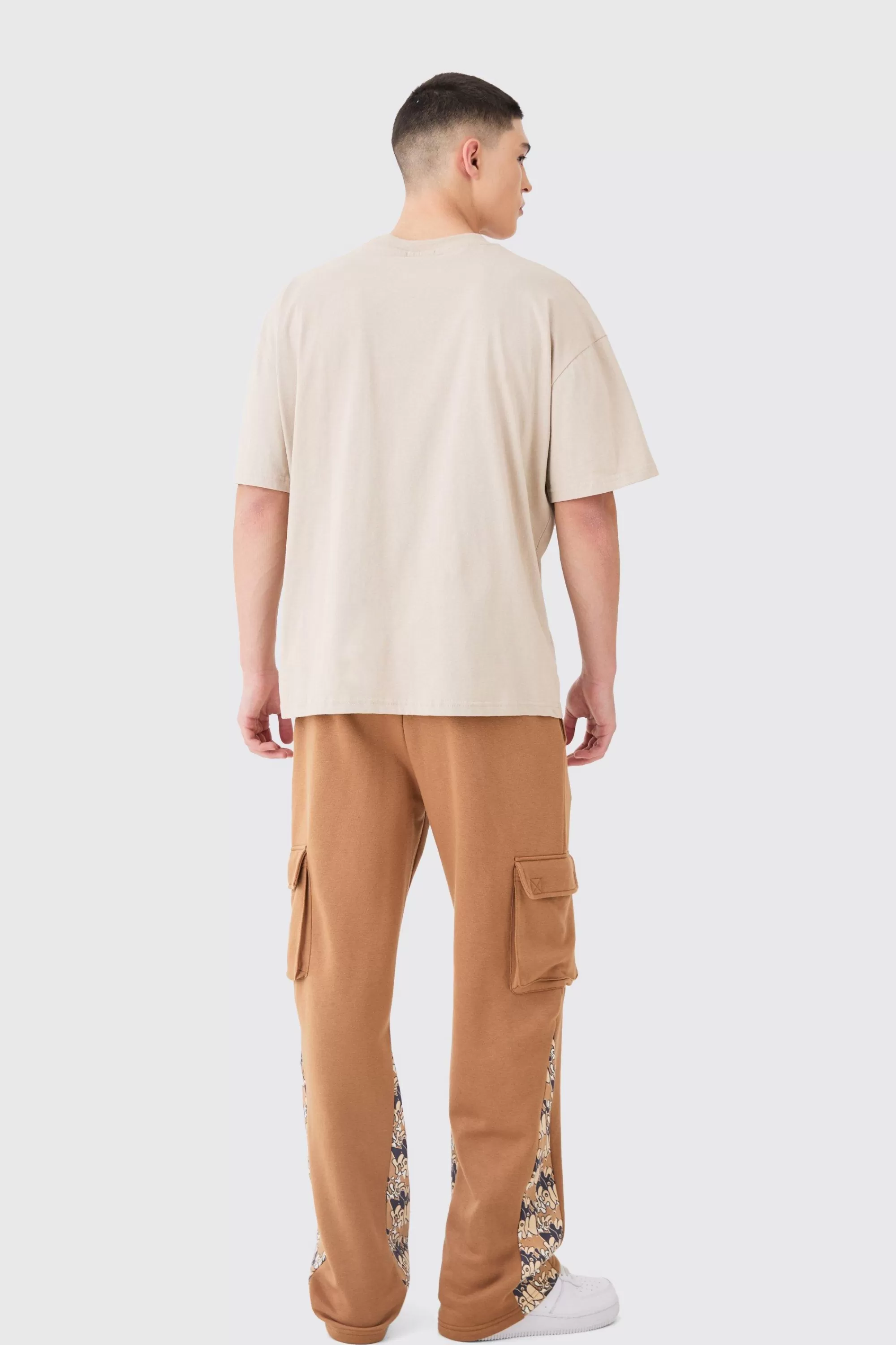 boohooMAN Regular Fit Camo Gusset Cargo Jogger | UK