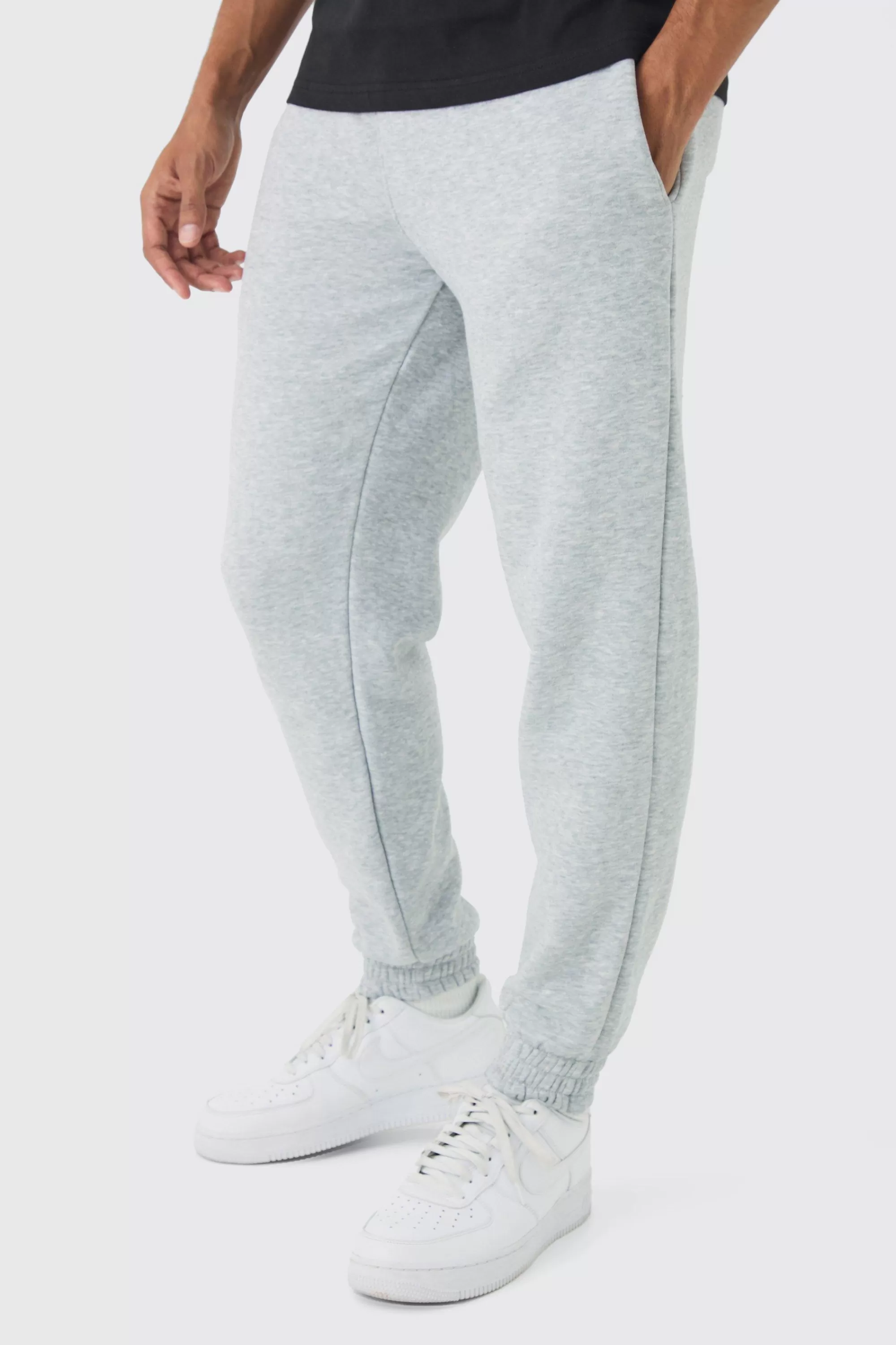 boohooMAN Relaxed Fit Basic Jogger | UK