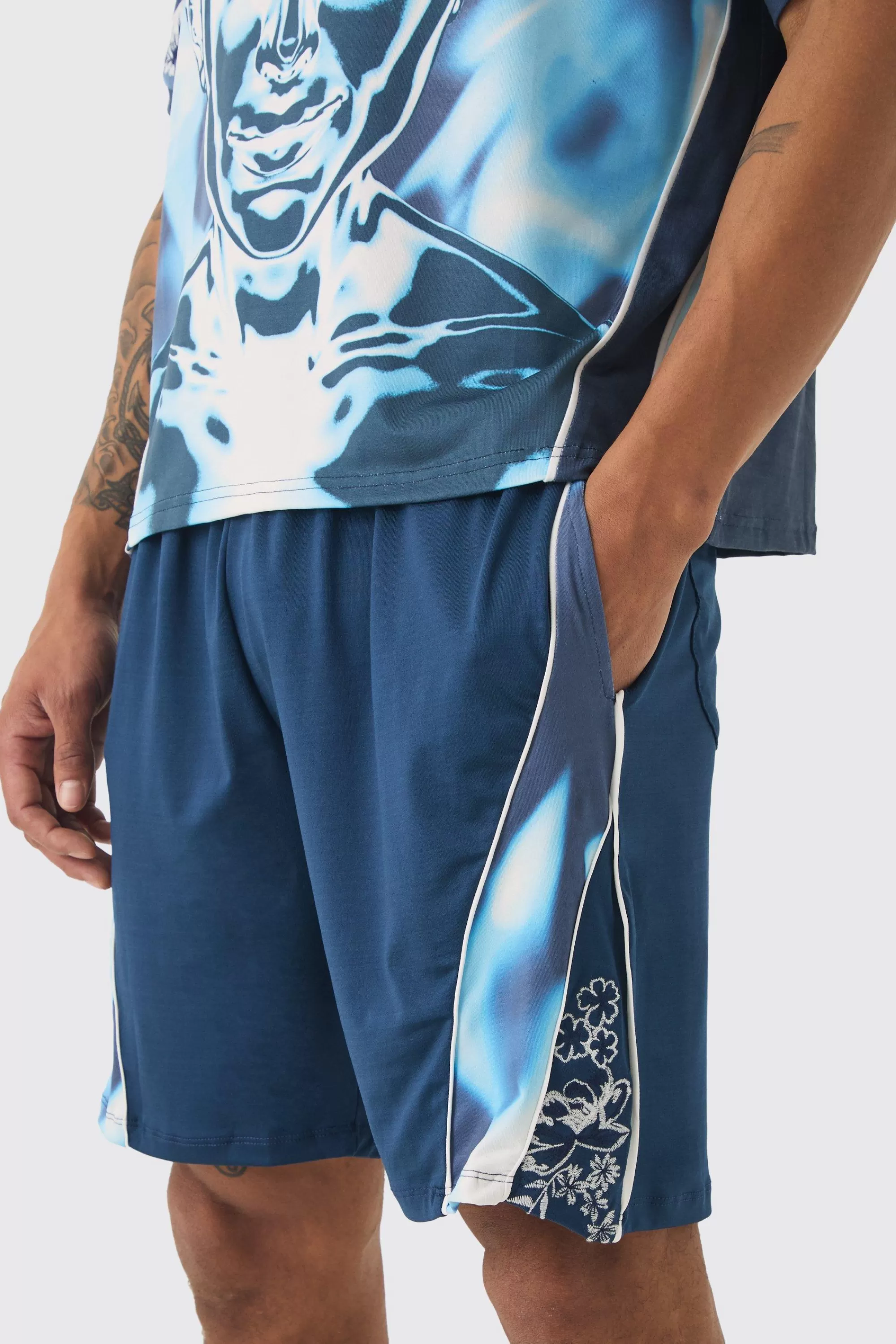 boohooMAN Relaxed FIt Floral Printed Football Short | UK