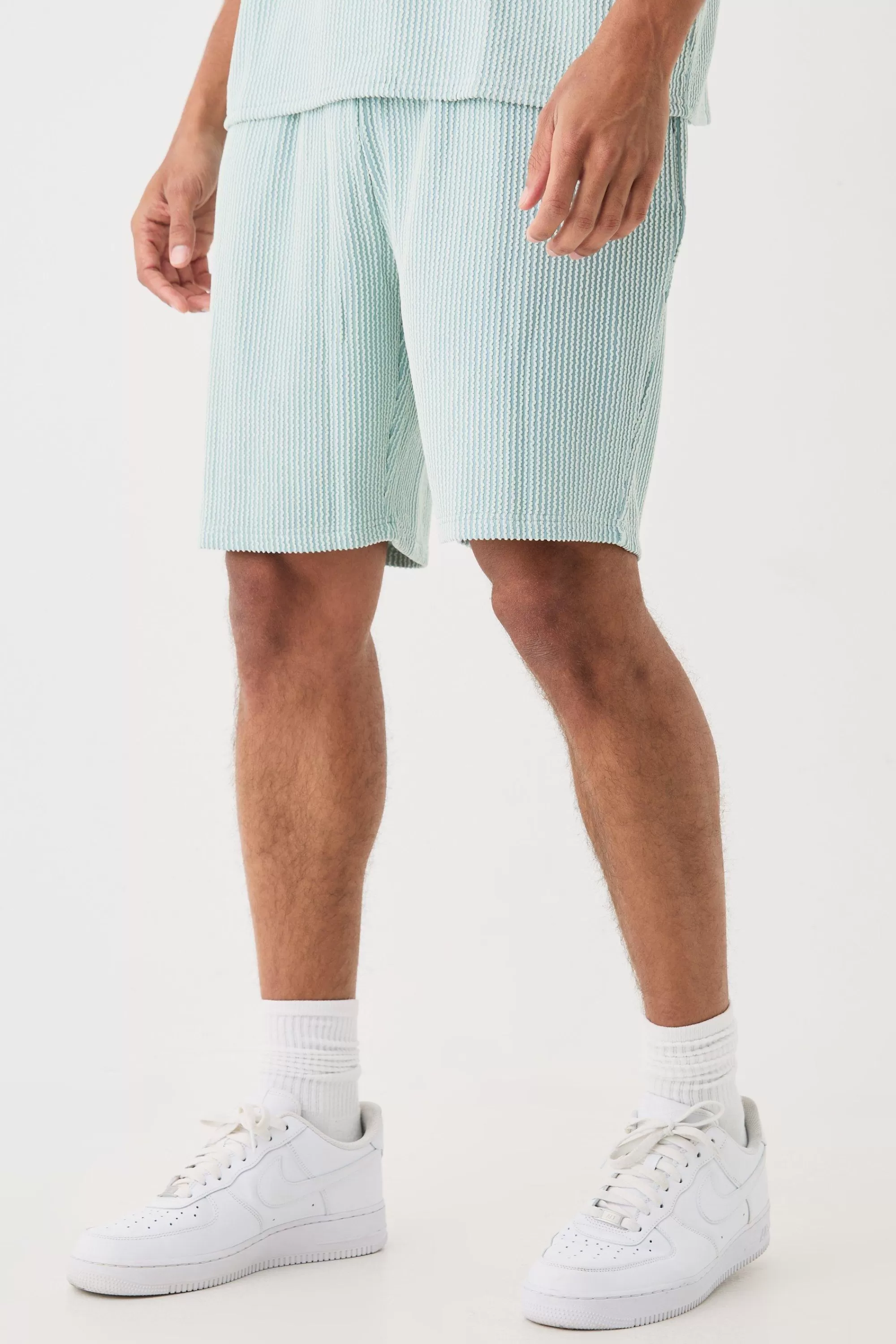boohooMAN Relaxed Fit Mid Length Stripe Texture Shorts | UK