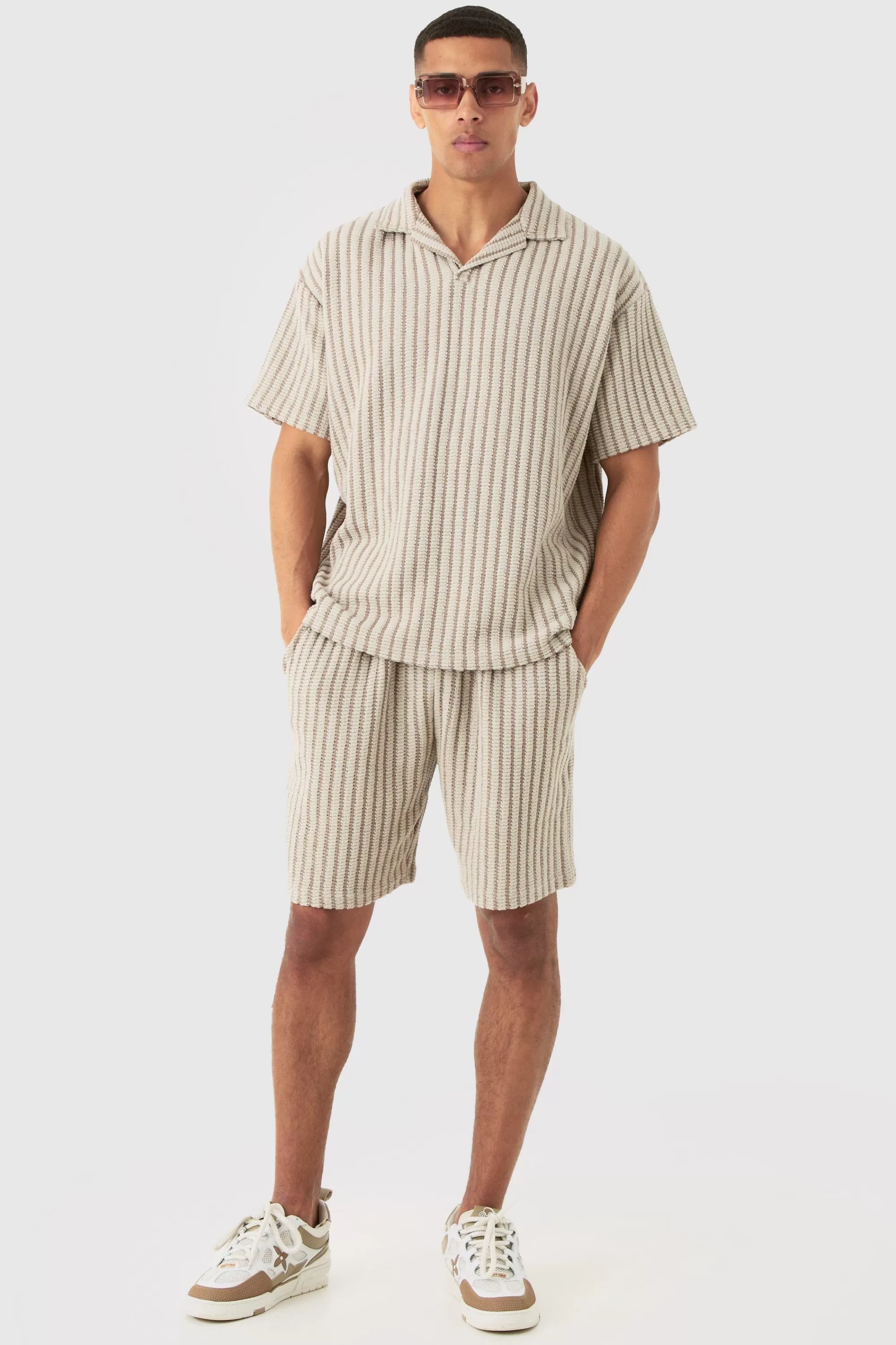 boohooMAN Relaxed Fit Mid Length Striped Textured Short | UK