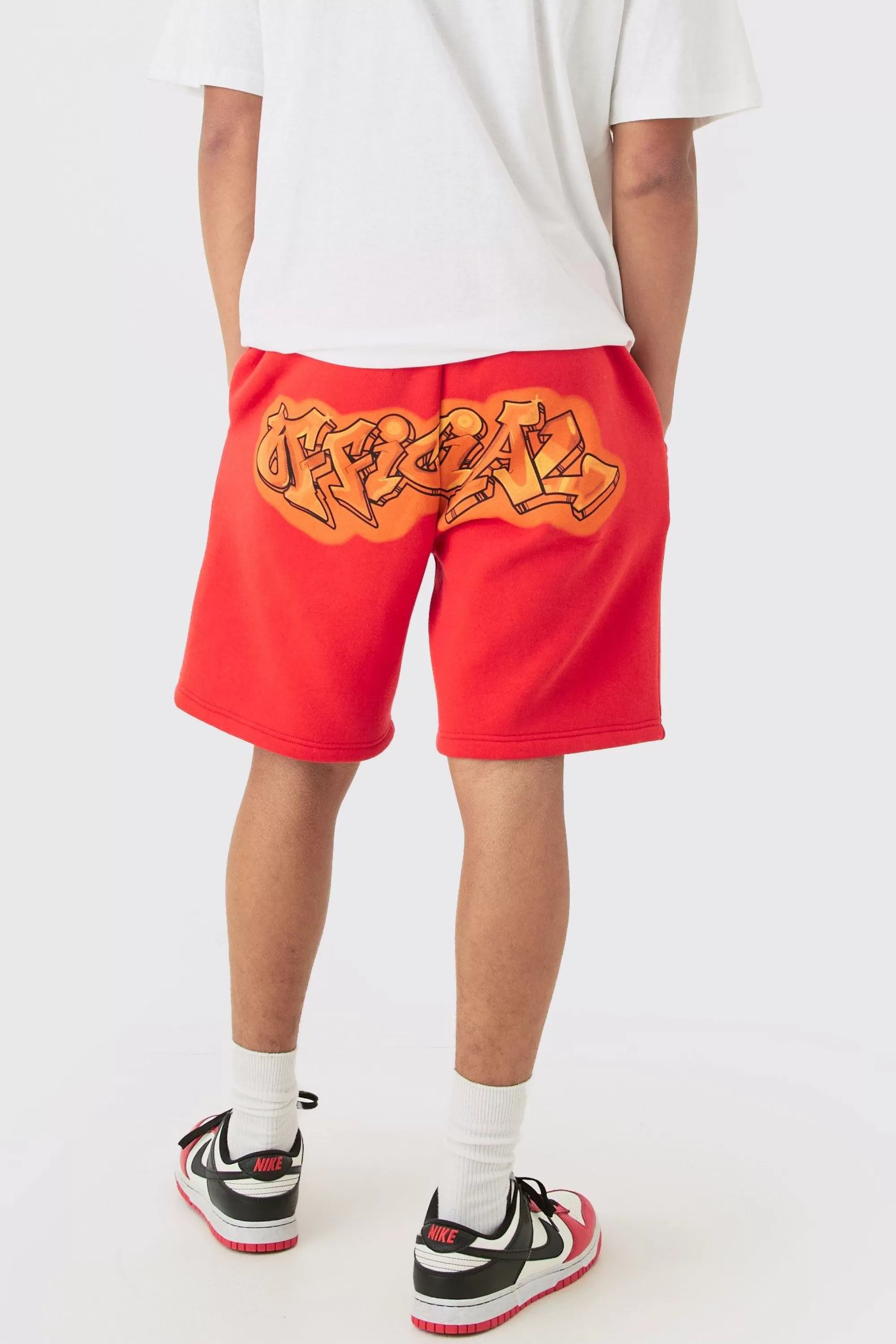 boohooMAN Relaxed Fit Official Graffiti Spray Short | UK