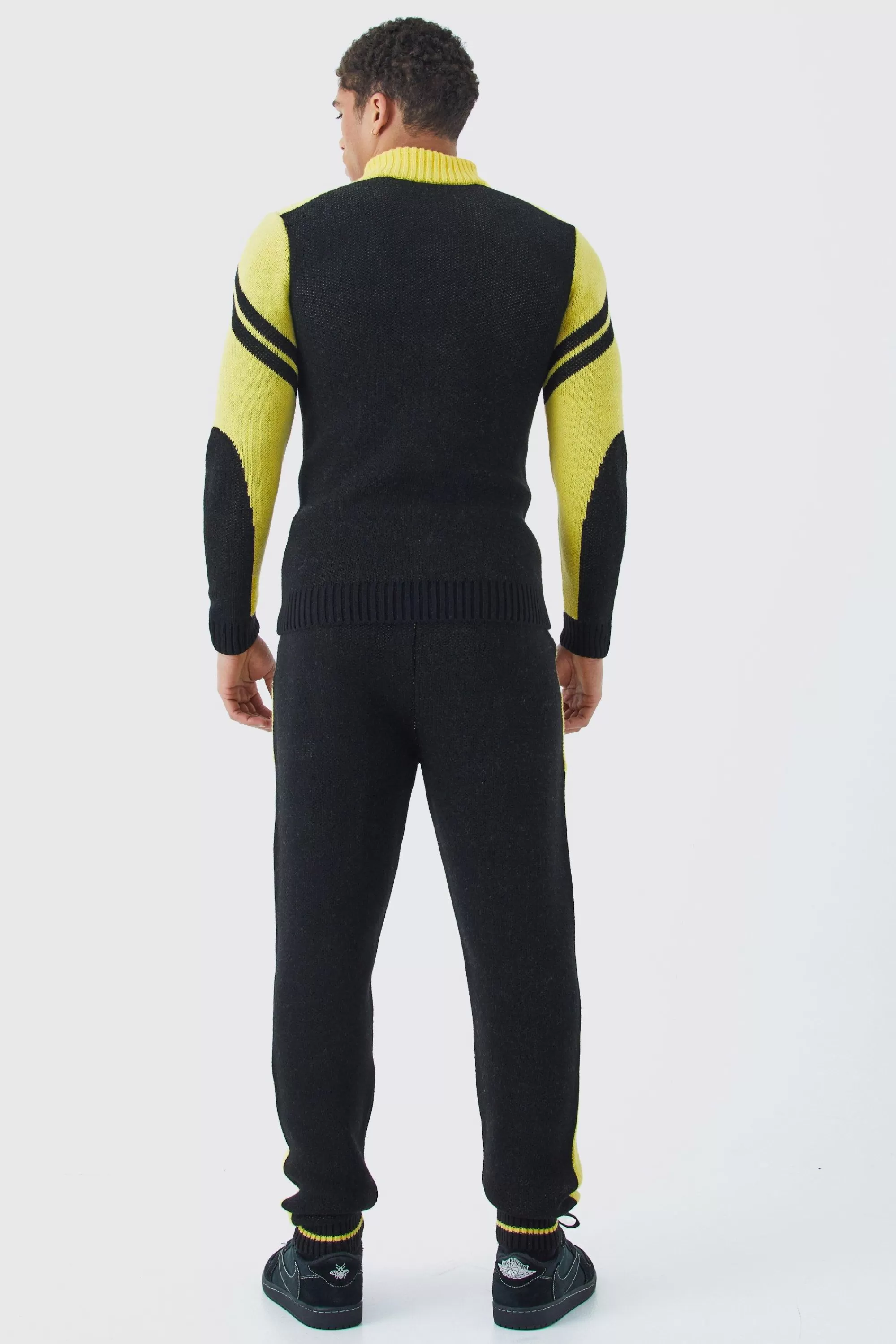 boohooMAN Relaxed Fit Pannel Knitted Jogger With Cuff | UK