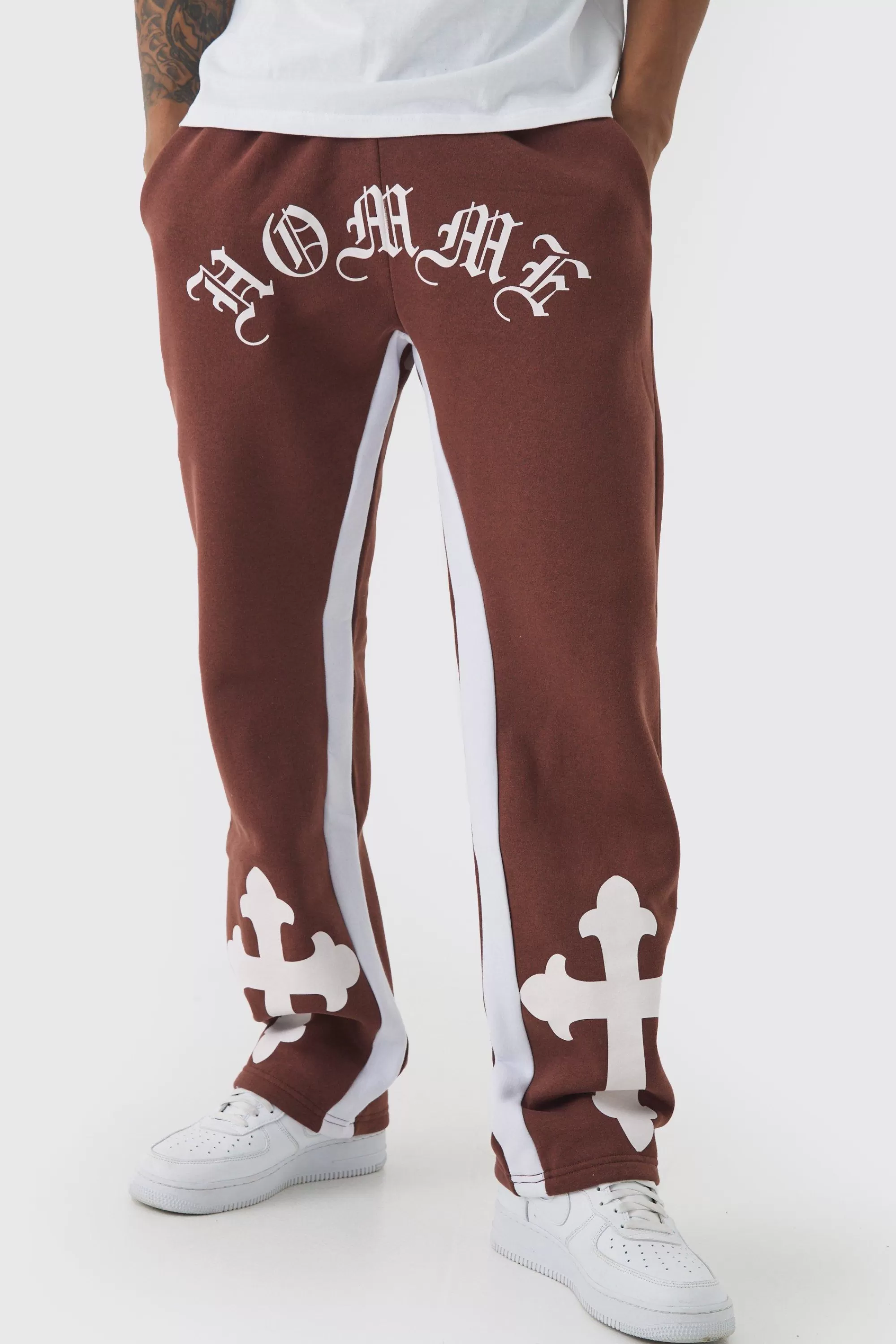 boohooMAN Relaxed Gothic Homme Cross Gusset Jogger | UK