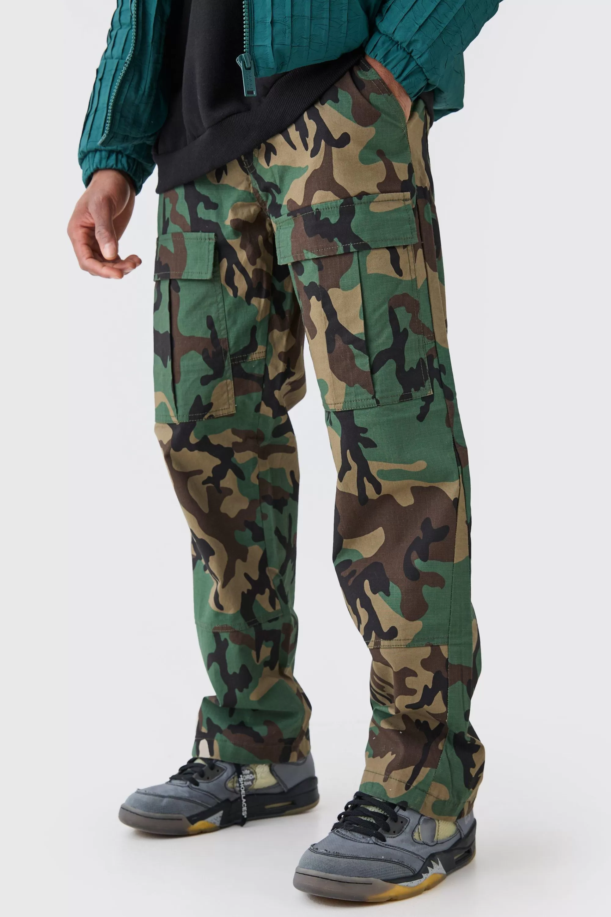 boohooMAN Relaxed Gusset Ripstop Camo Cargo Trouser | UK