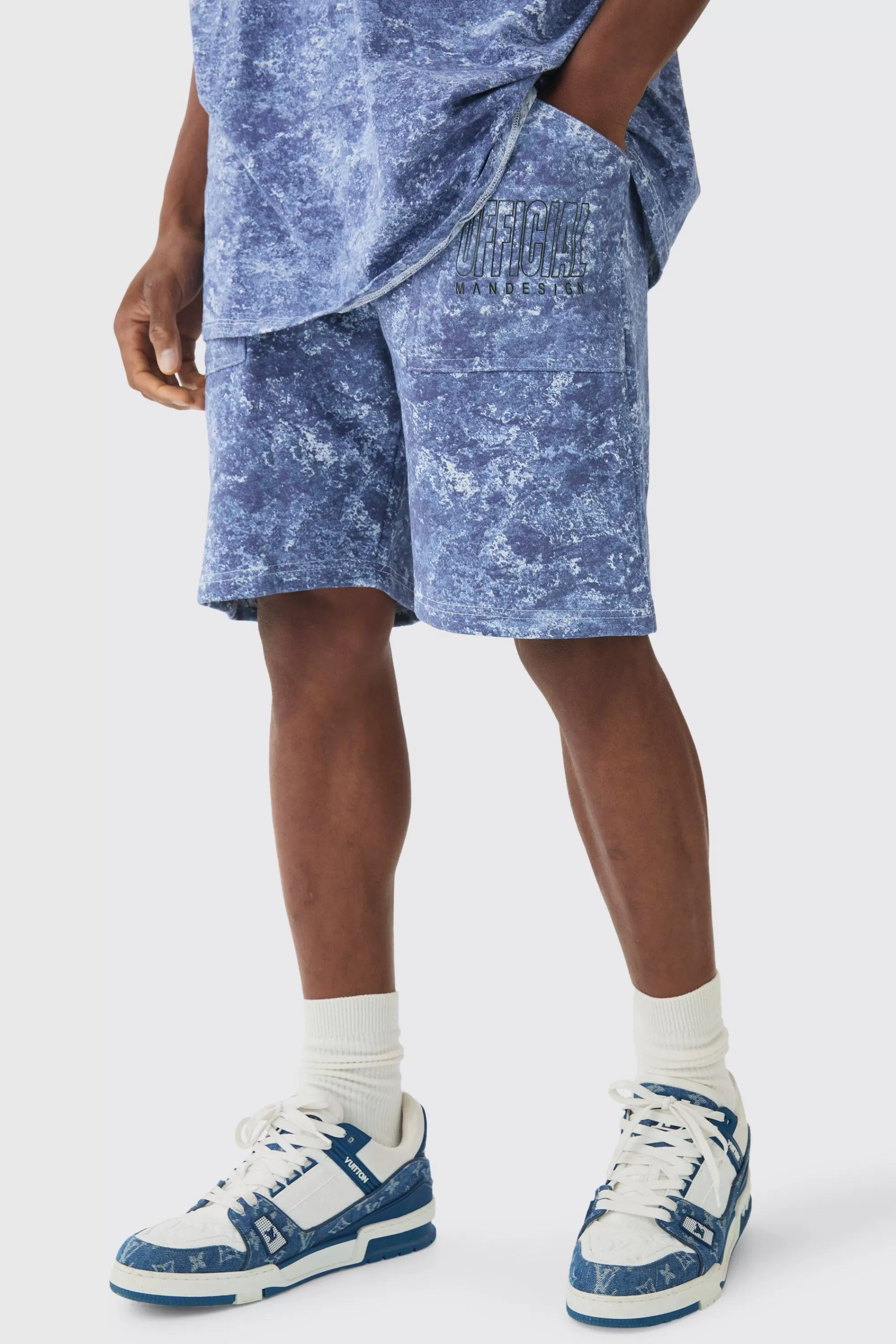 boohooMAN Relaxed Mid Length Concrete Printed Shorts | UK