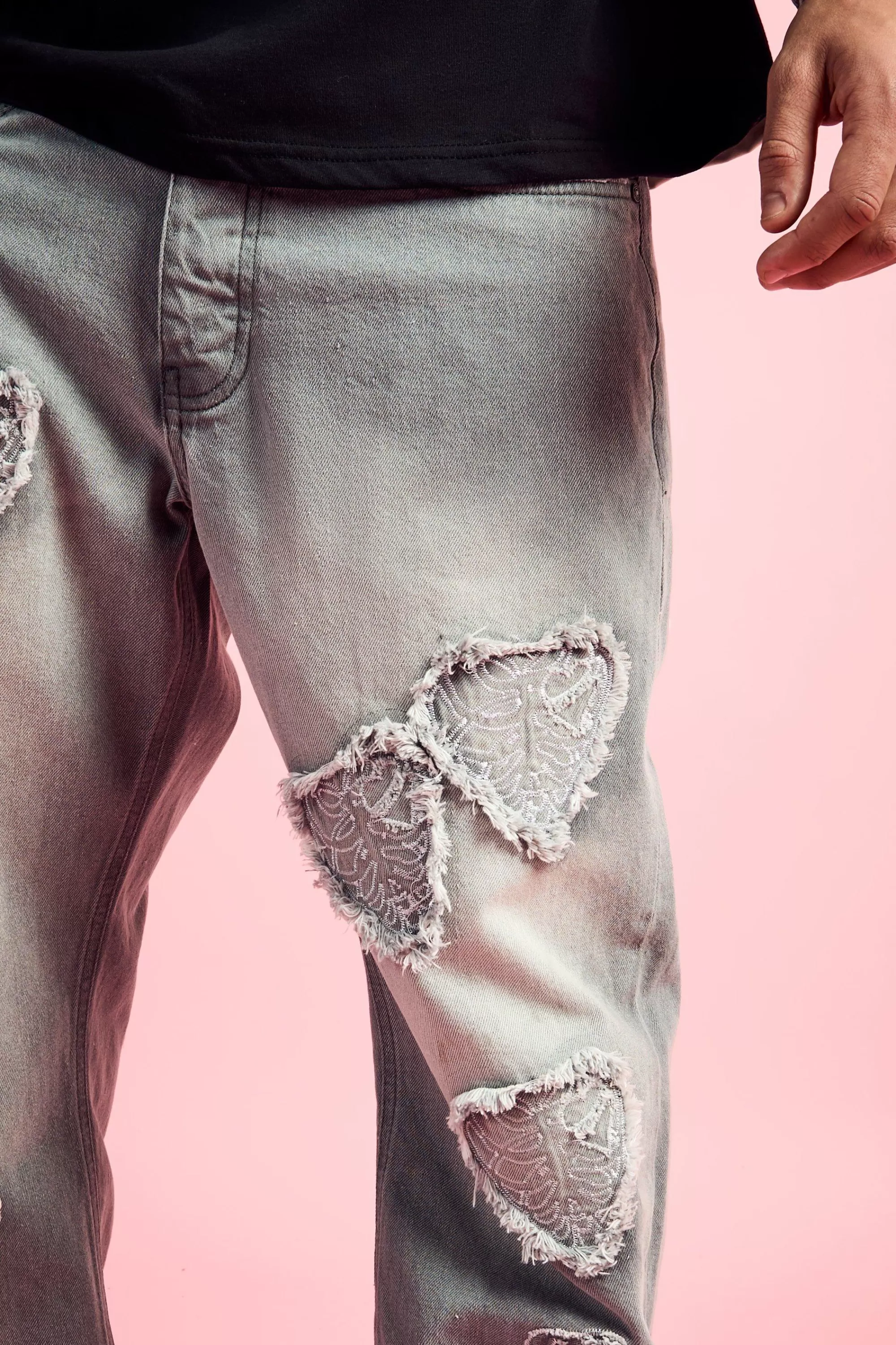 boohooMAN Relaxed Rigid Heart Applique Jean In | UK