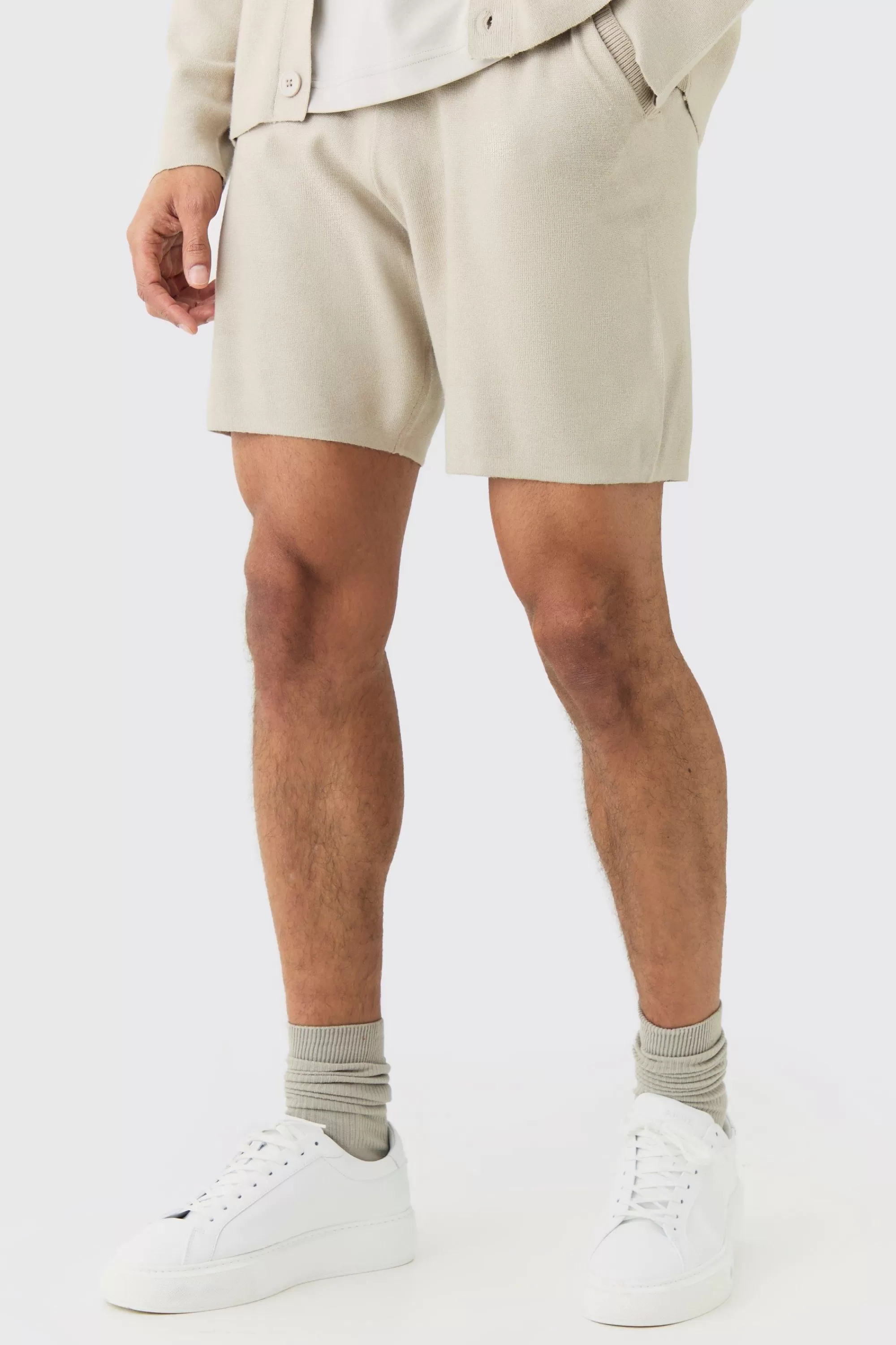 boohooMAN Relaxed Short Length Knitted Short | UK