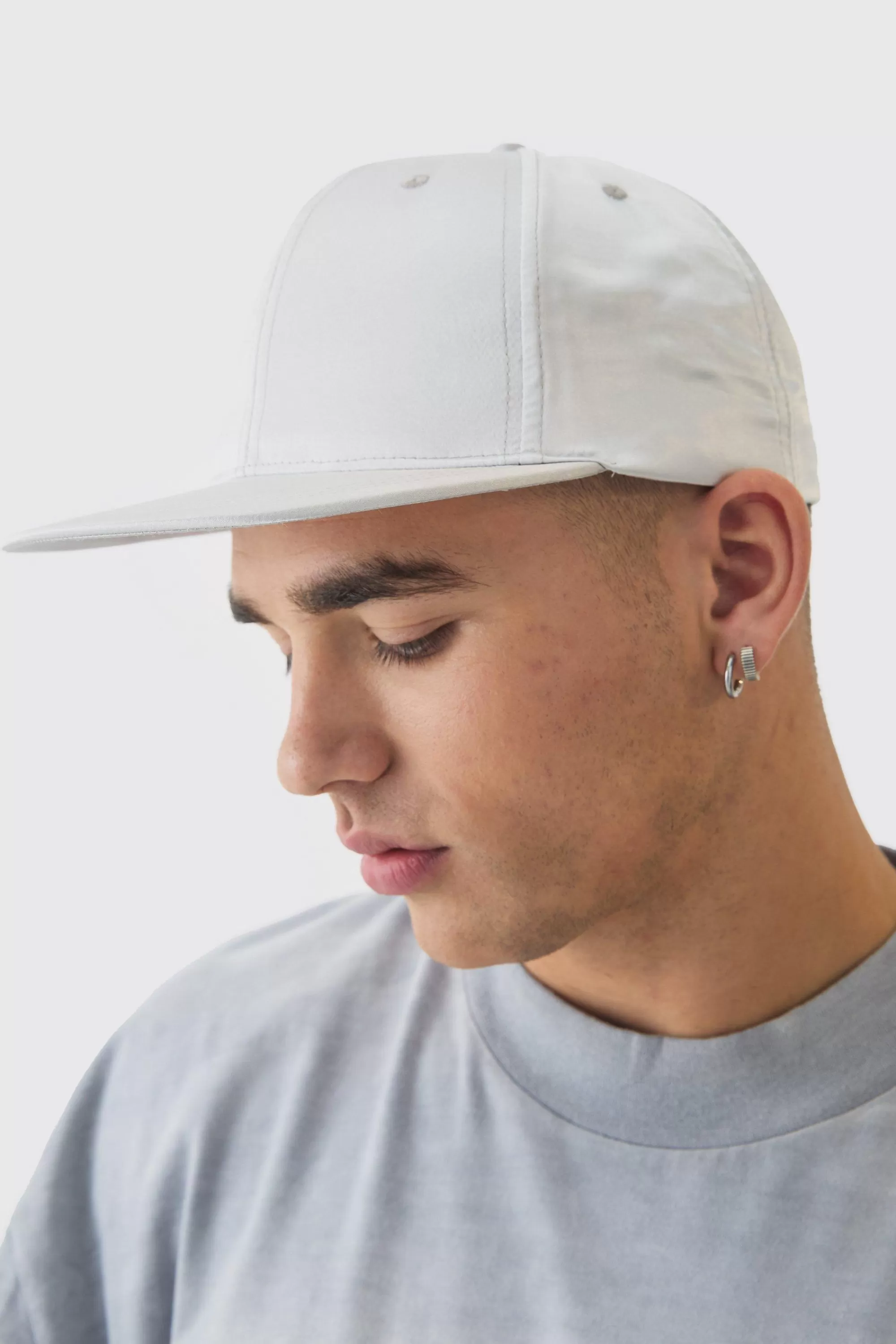 boohooMAN Satin Snapback In | UK