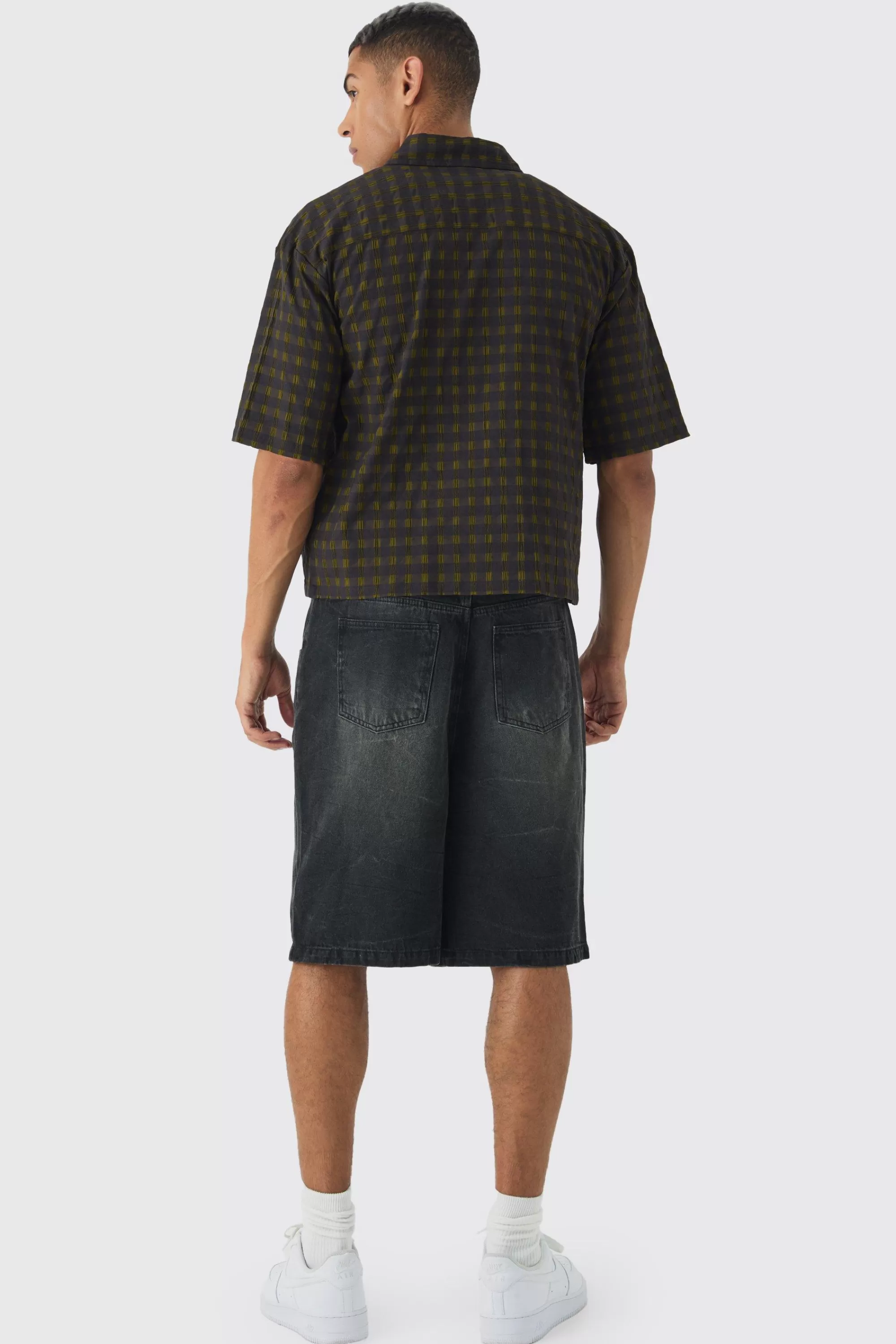 boohooMAN Short Sleeve Crinkle Checked Oversized Shirt | UK