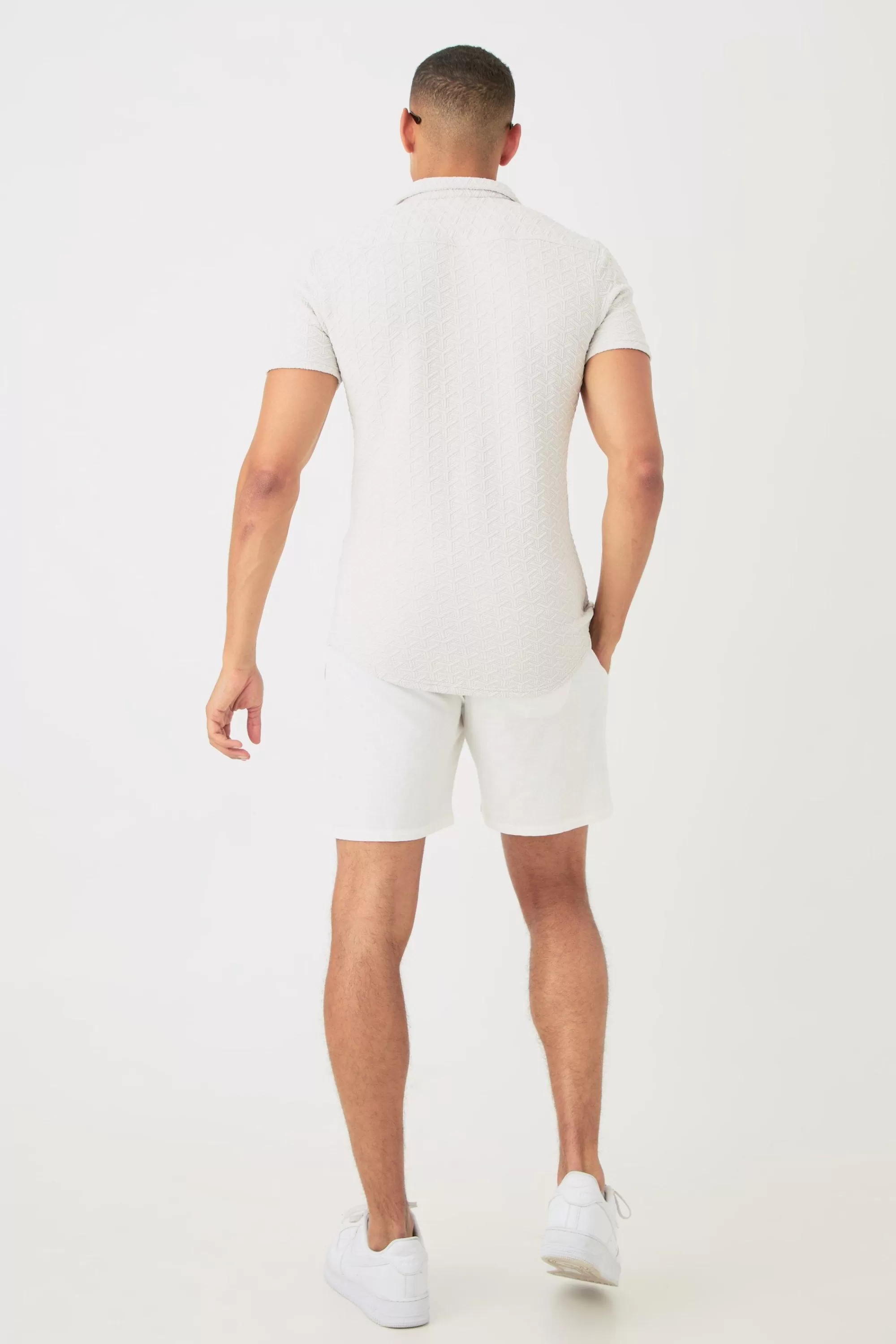 boohooMAN Short Sleeve Geo Muscle Fit Shirt | UK