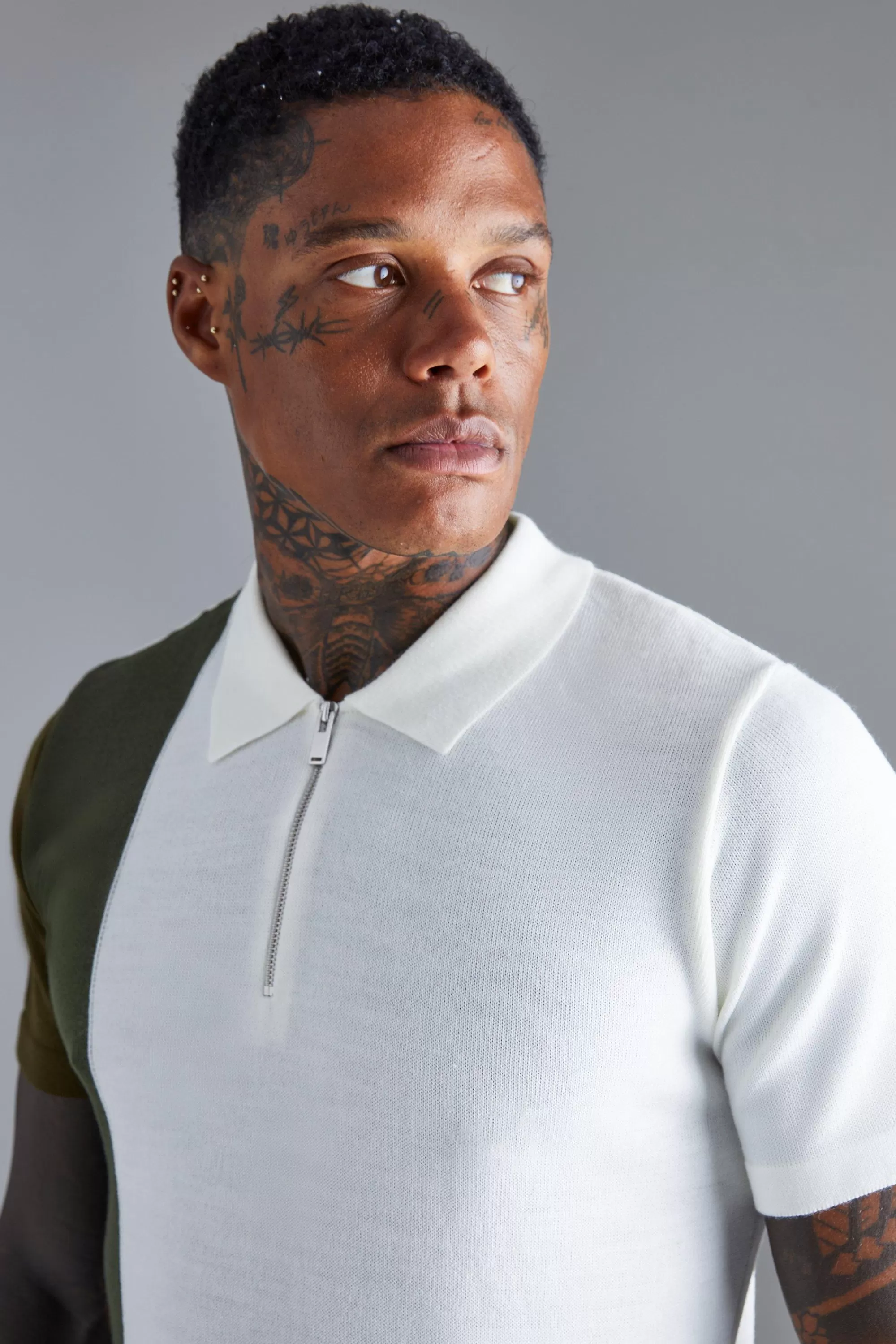 boohooMAN Short Sleeve Half Zip Colour Block Knit Polo | UK
