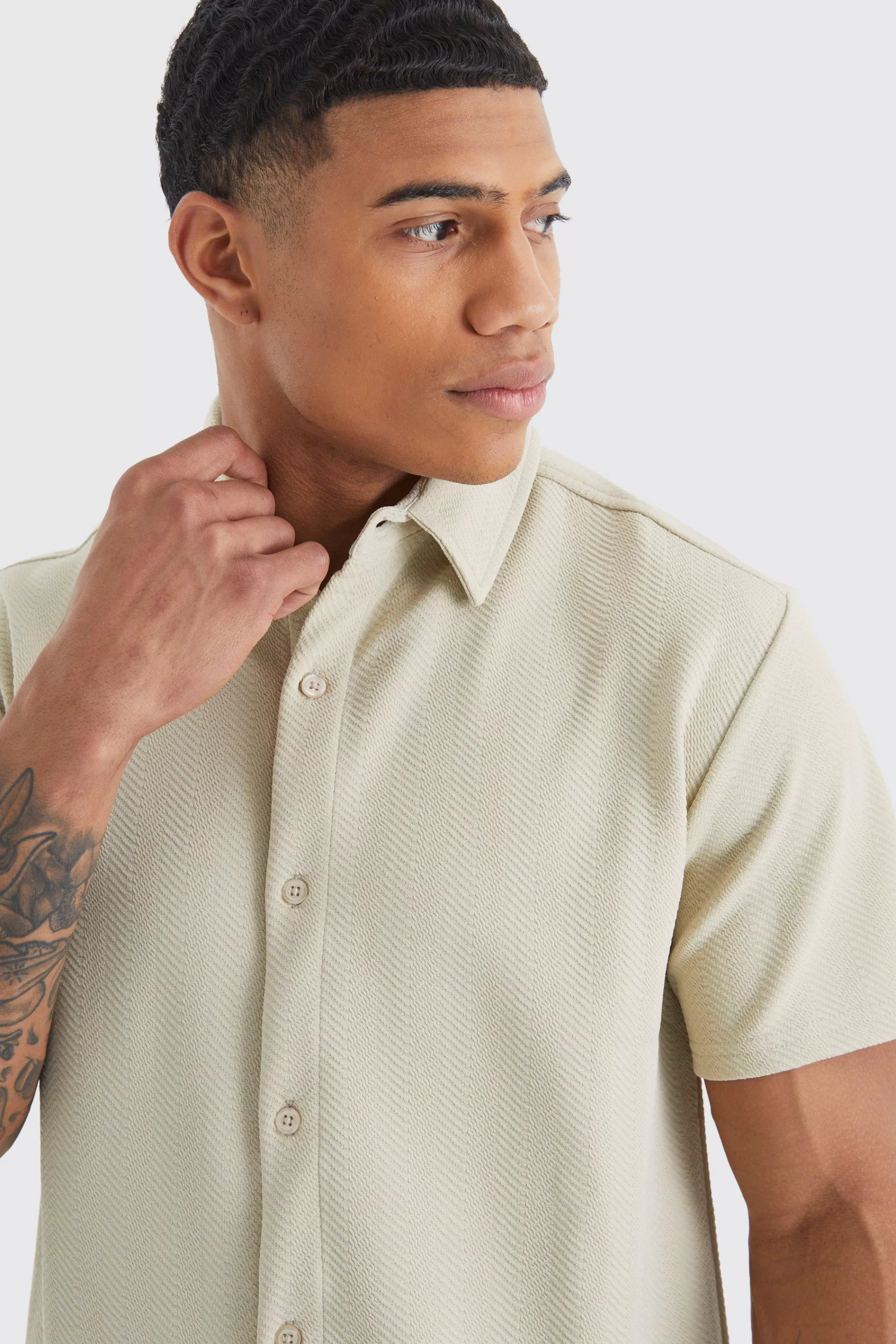 boohooMAN Short Sleeve Jersey Herringbone Shirt And Trouser Set | UK