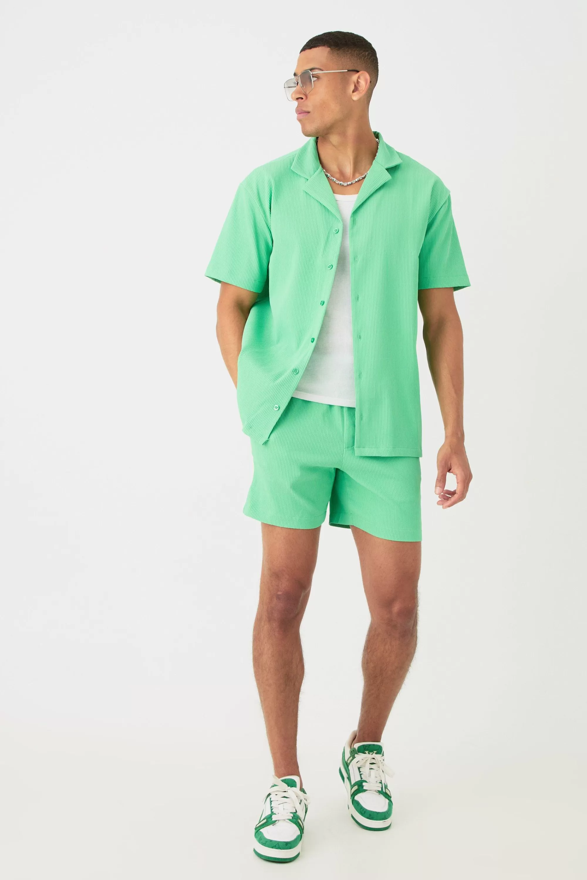 boohooMAN Short Sleeve Oversized Lightweight Pleat Shirt & Short Set | UK