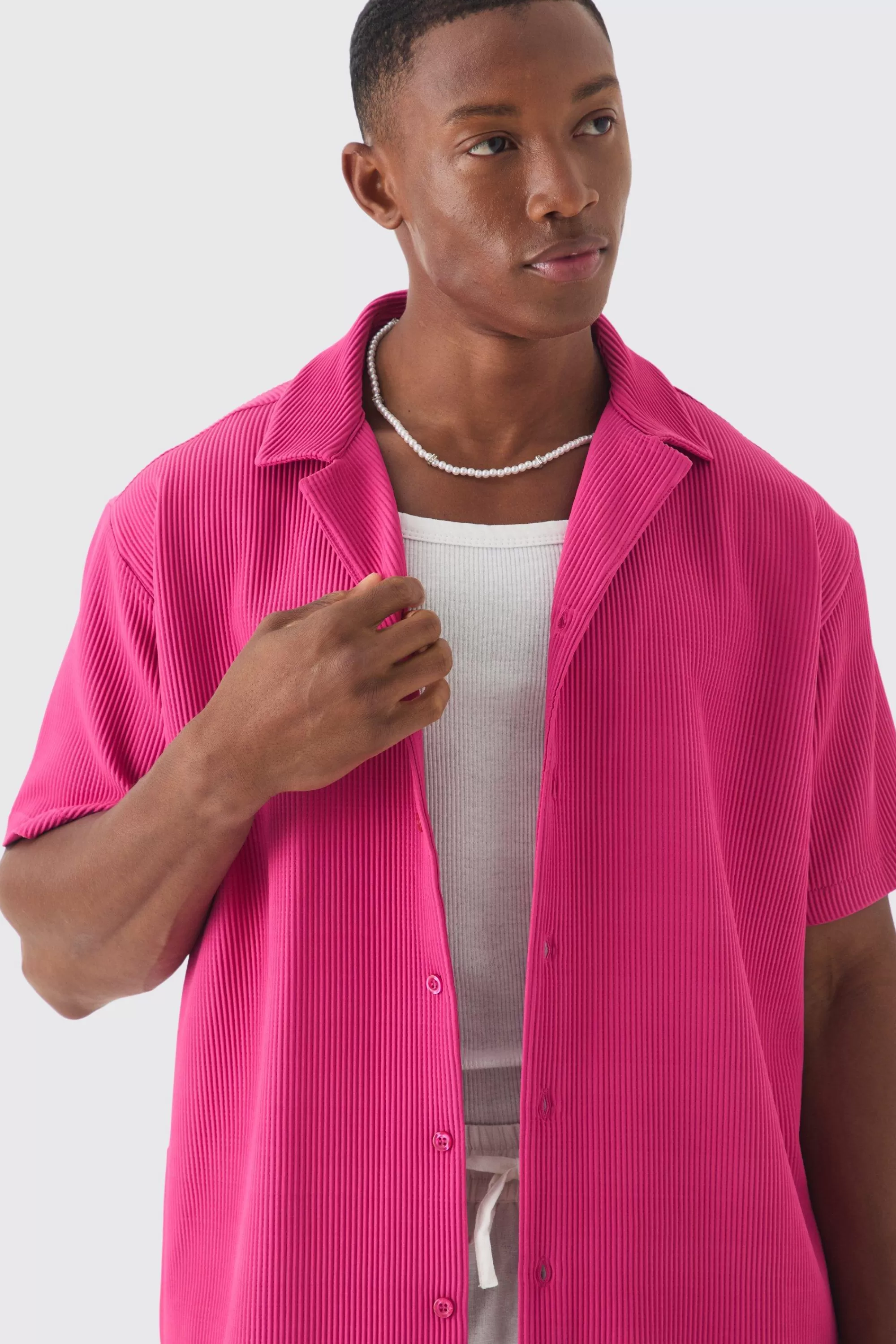 boohooMAN Short Sleeve Revere Oversized Pleated Shirt | UK