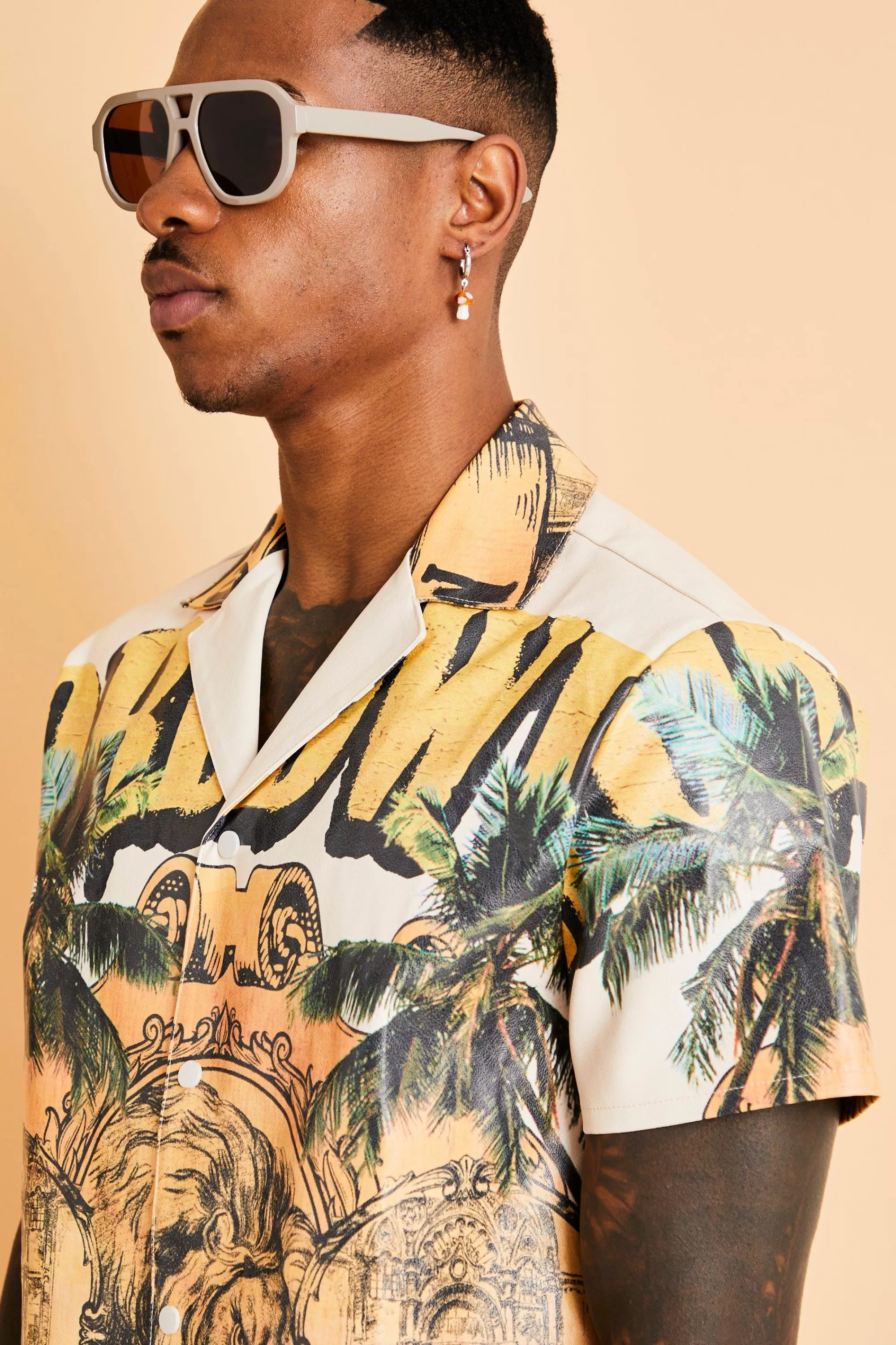 boohooMAN Short Sleeve Revere Pu Graphic Shirt & Short Set | UK