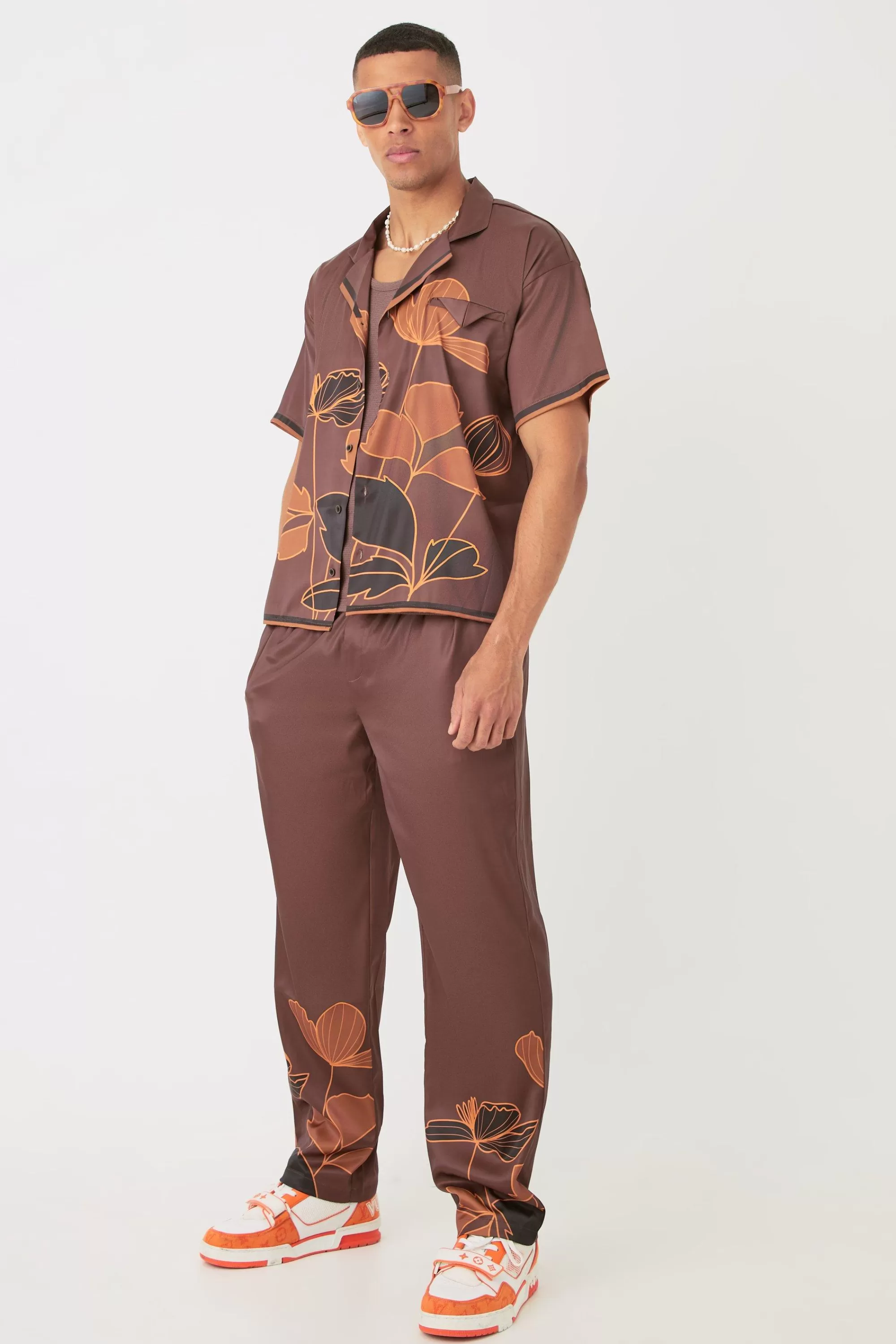 boohooMAN Short Sleeve Satin Boxy Floral Shirt & Trouser | UK
