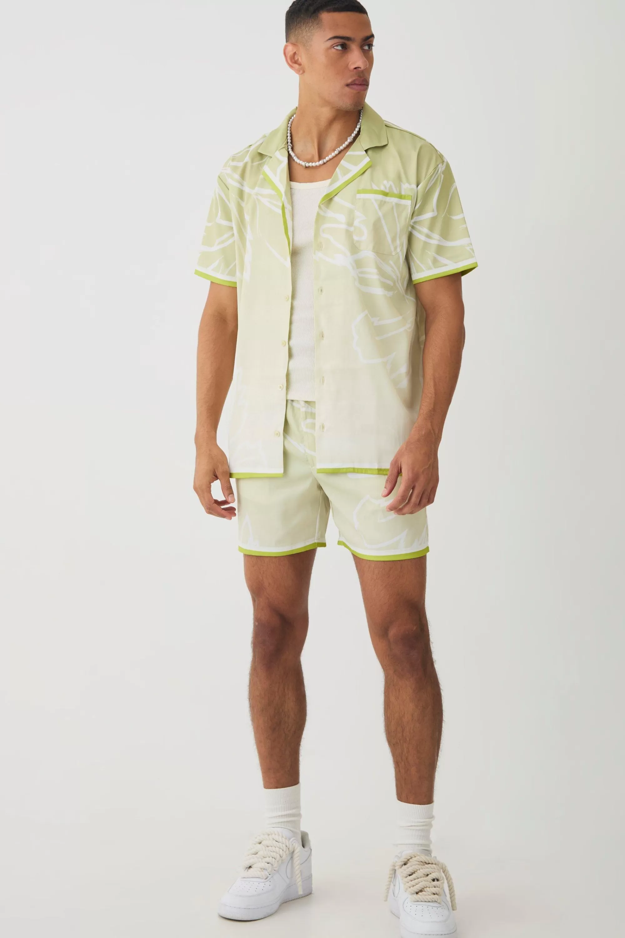 boohooMAN Short Sleeve Satin Oversized Ombre Floral Shirt & Short | UK