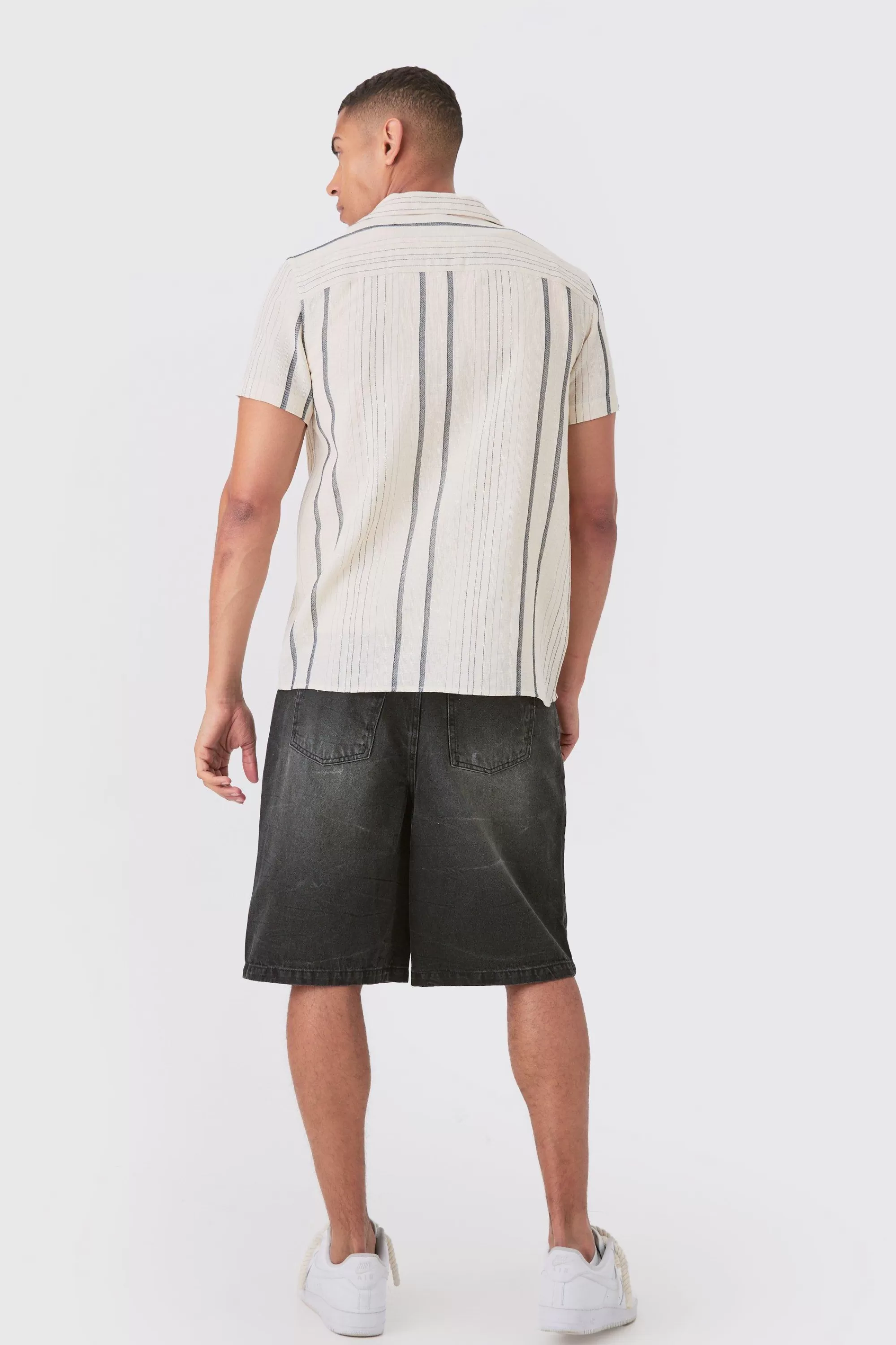 boohooMAN Short Sleeve Textured Multi Stripe Pocket Shirt | UK