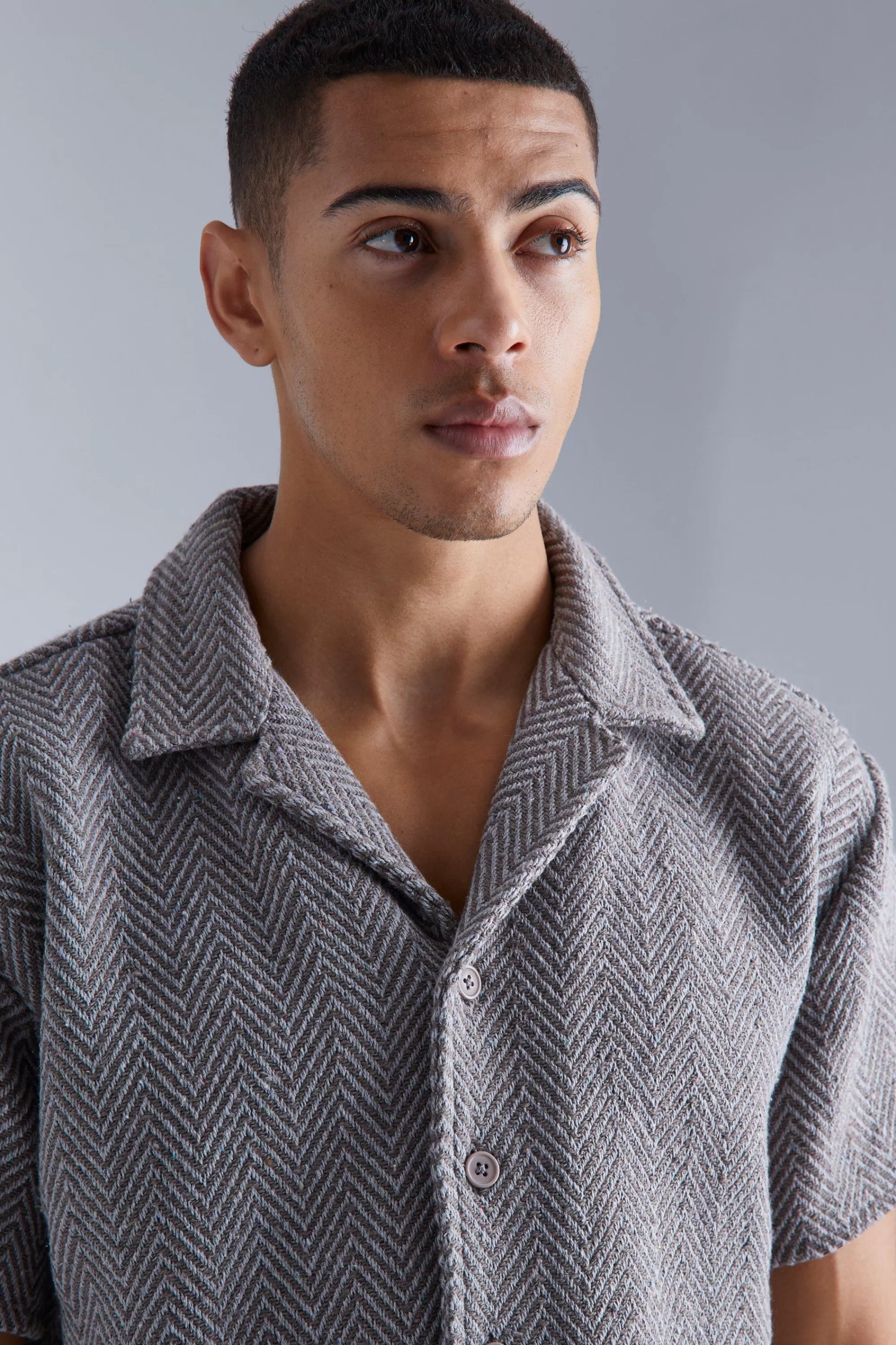 boohooMAN Short Sleeve Zig Zag Contrast Boxy Shirt | UK
