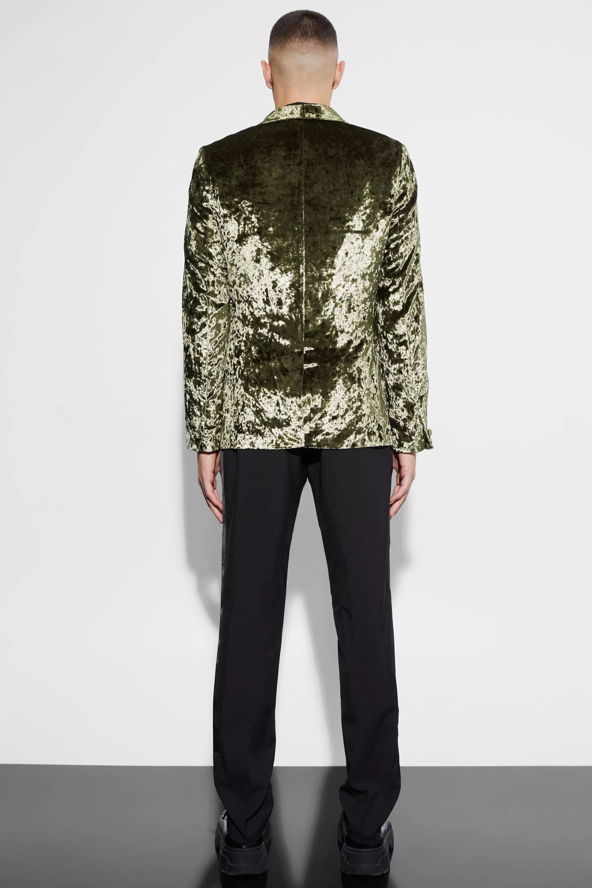 boohooMAN Skinny Crushed Velvet Blazer | UK