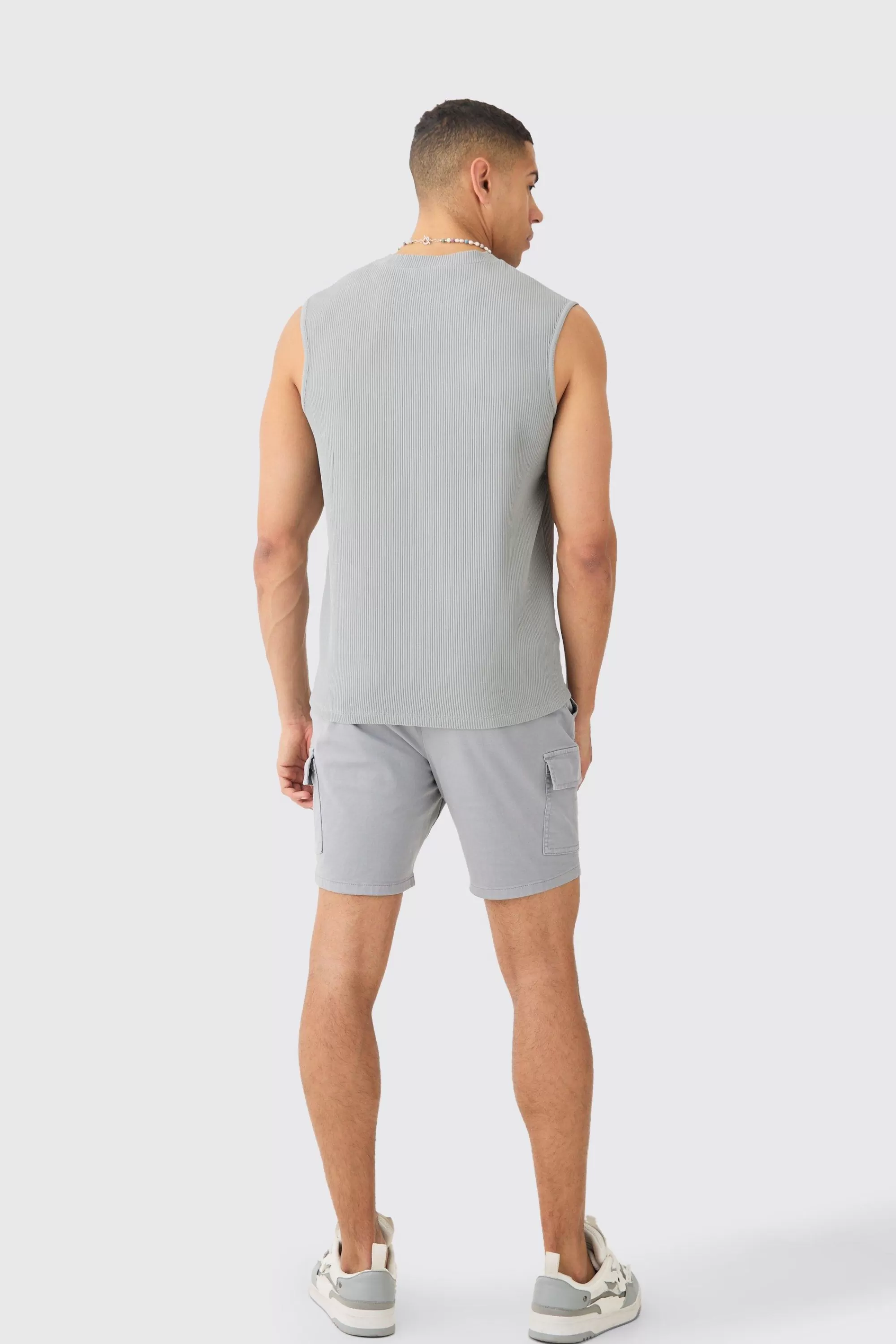 boohooMAN Skinny Fit Elasticated Waist Cargo Shorts In | UK