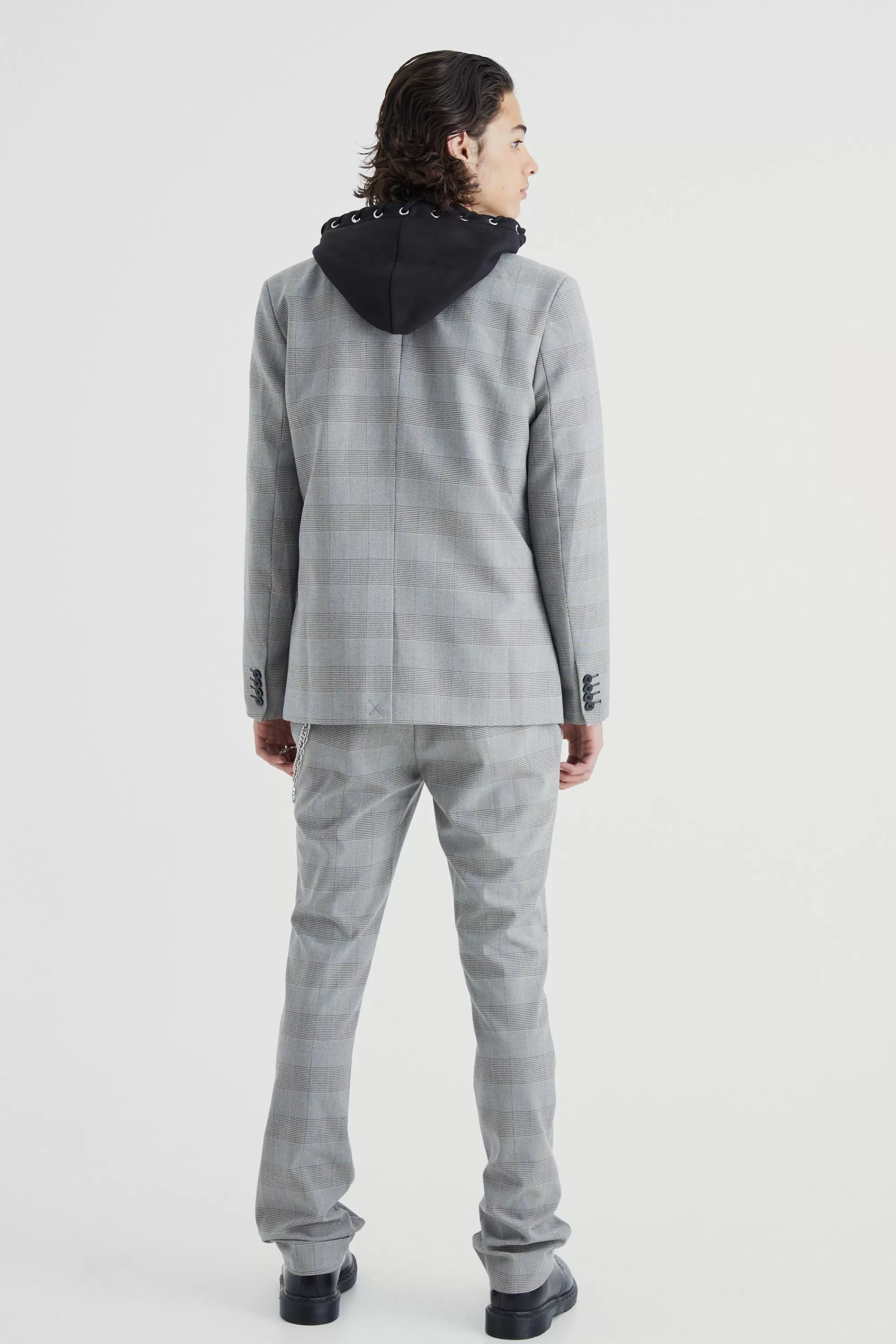 boohooMAN Skinny Flare Pow Check Trouser With Chain | UK