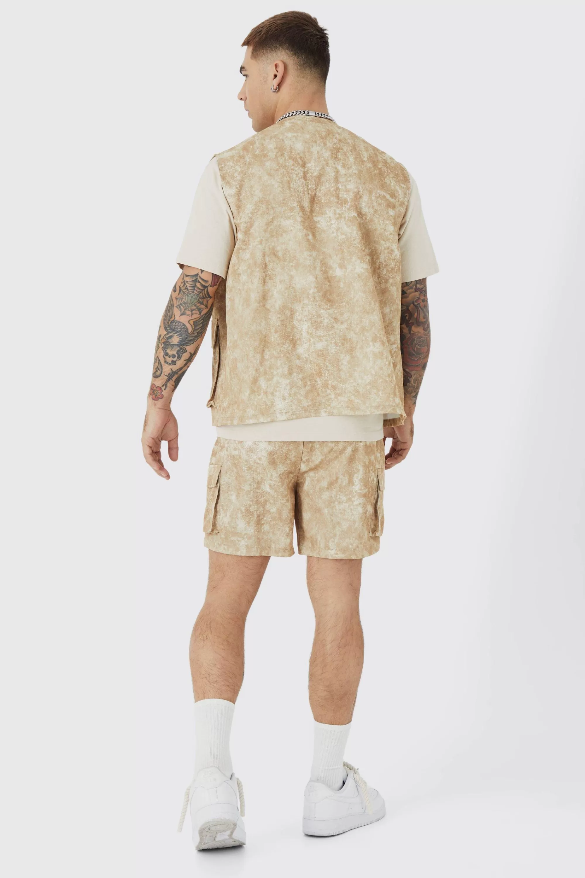 boohooMAN Sleeveless Cargo Utility Vest Set | UK