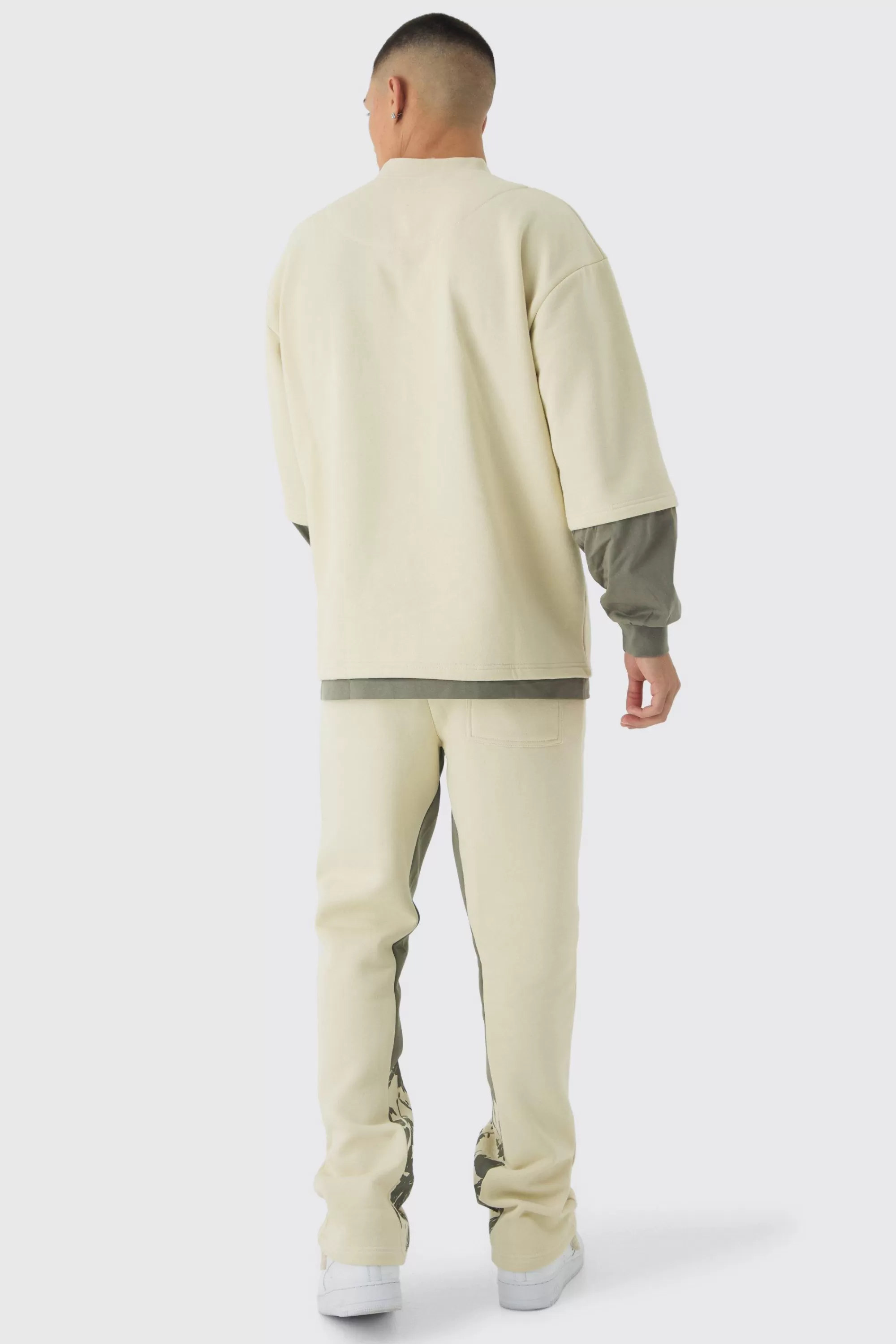boohooMAN Slim Fit Camo Gusset Joggers | UK