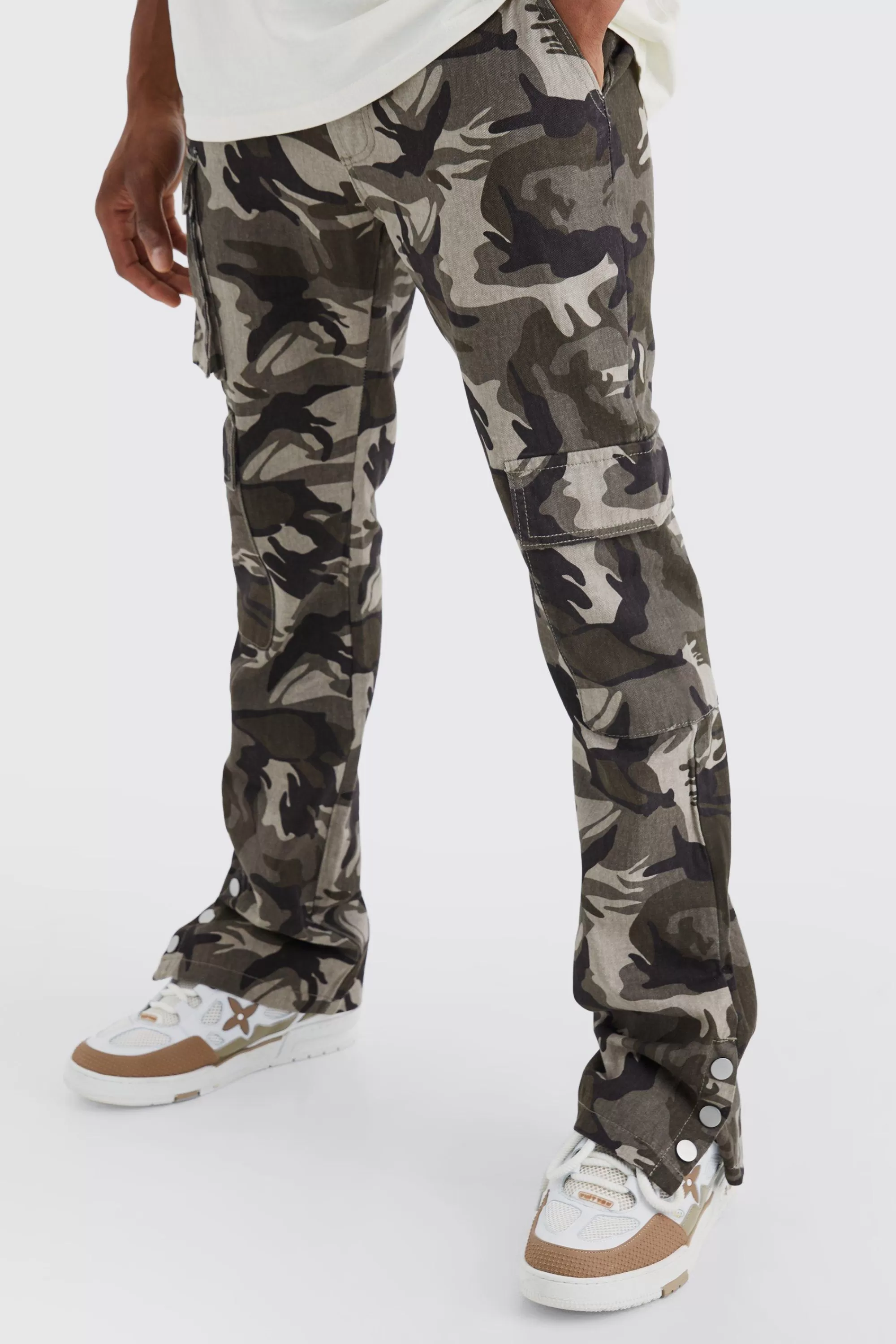 boohooMAN Slim Stacked Popper Hem Multi Cargo Camo Trouser | UK