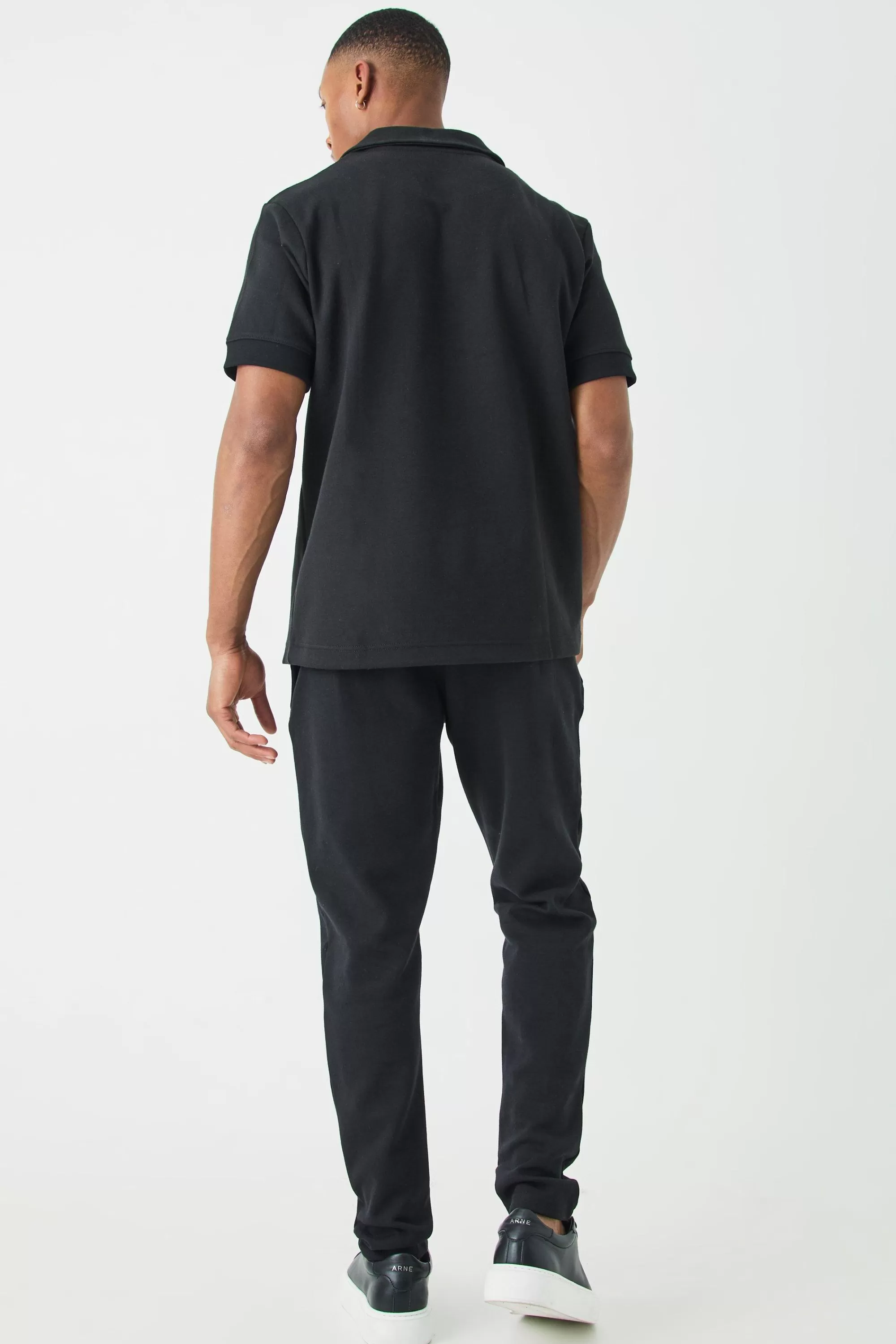 boohooMAN Slim Tapered Interlock Pintuck Jogger | UK