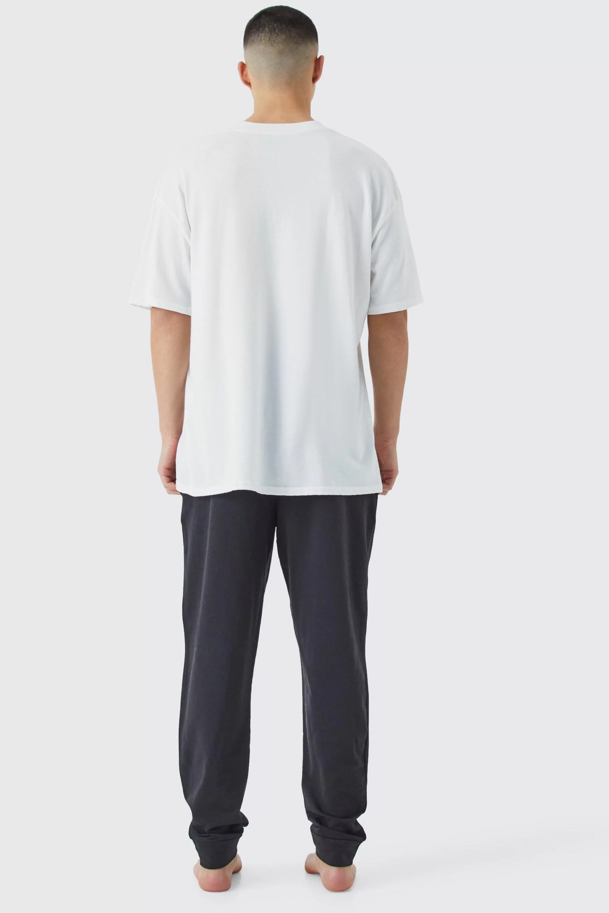 boohooMAN Soft Feel Regular Fit Lounge Jogger | UK