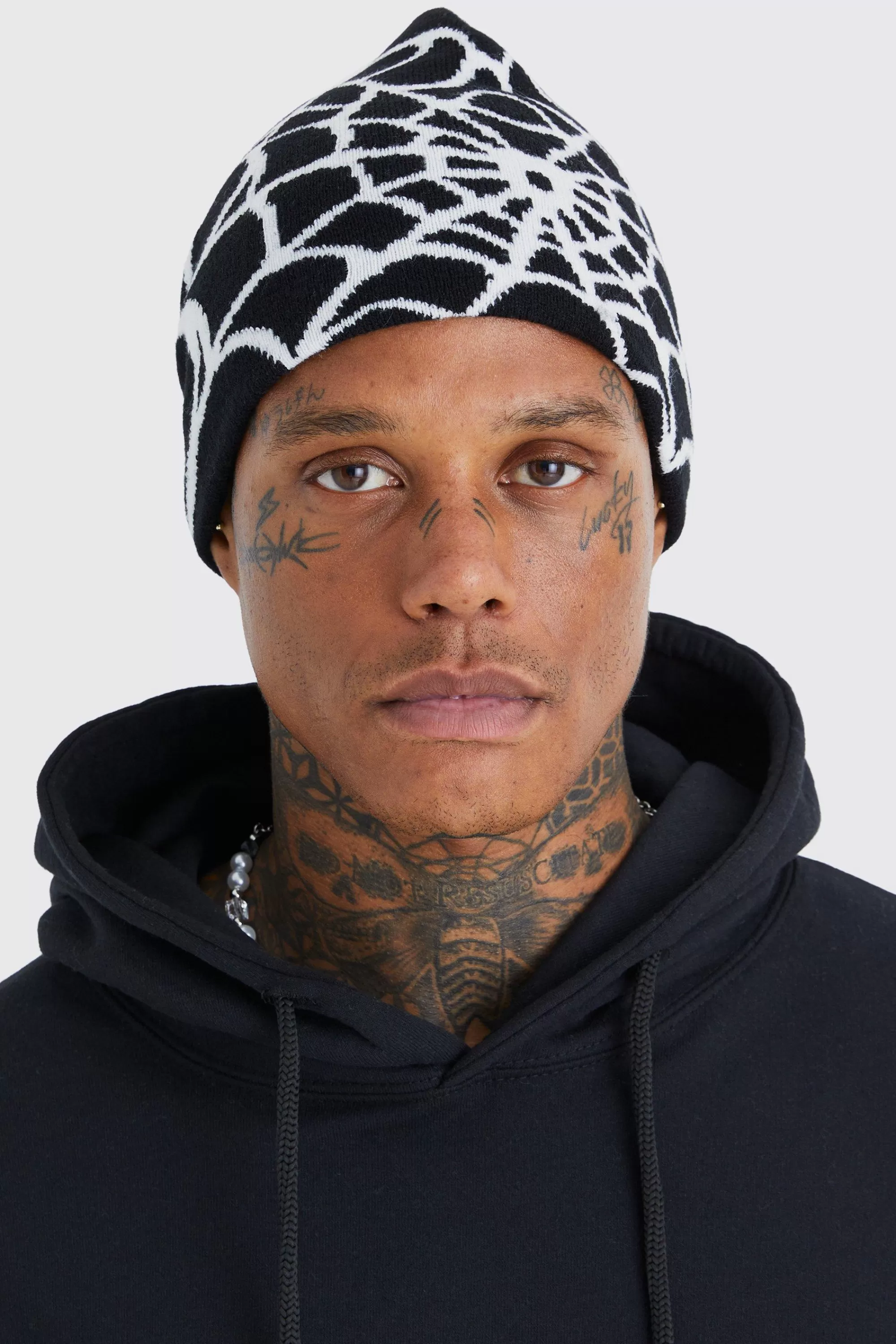 boohooMAN Spiderweb Graphic Beanie | UK