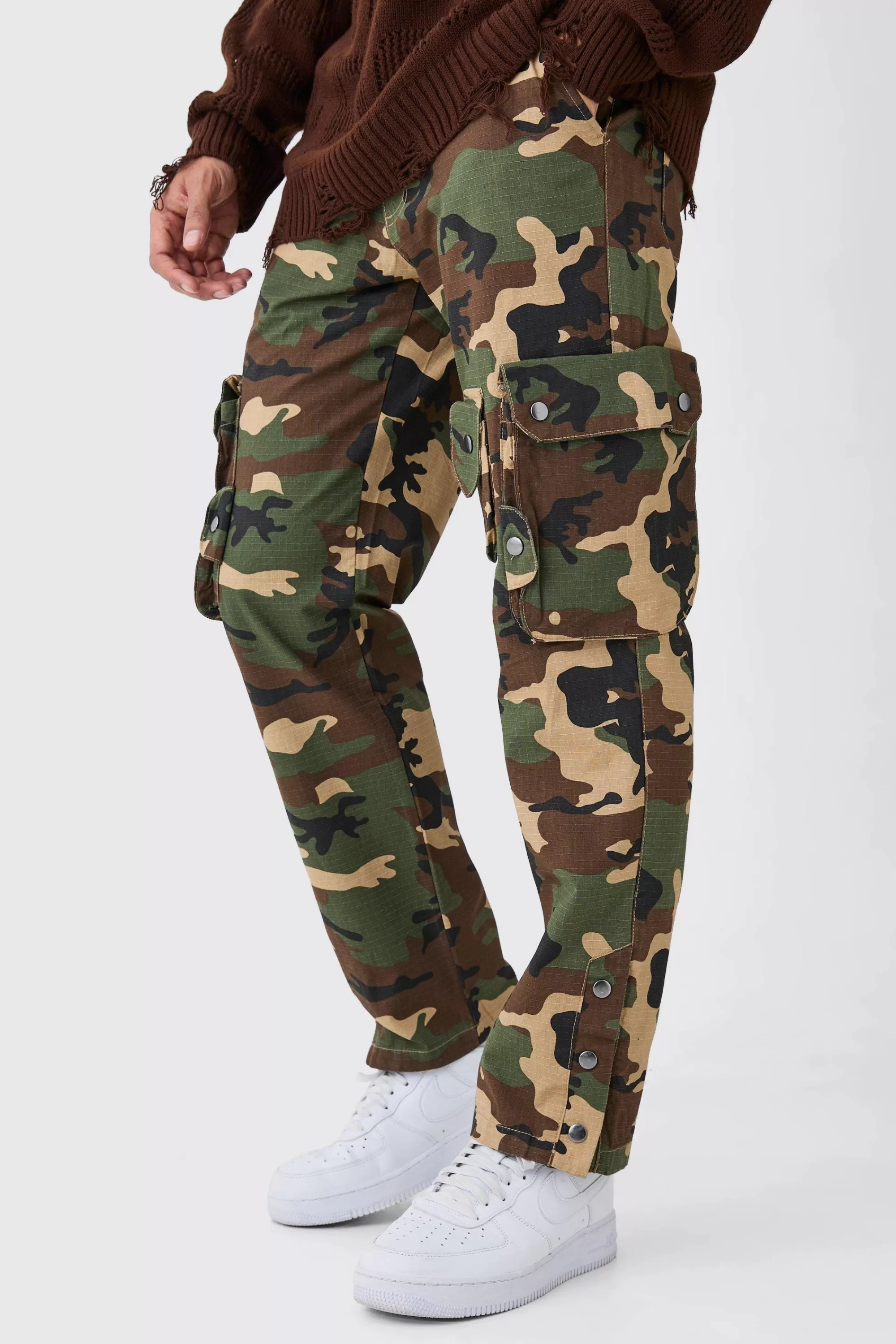 boohooMAN Straight Leg 3d Cargo Camo Ripstop Trouser | UK
