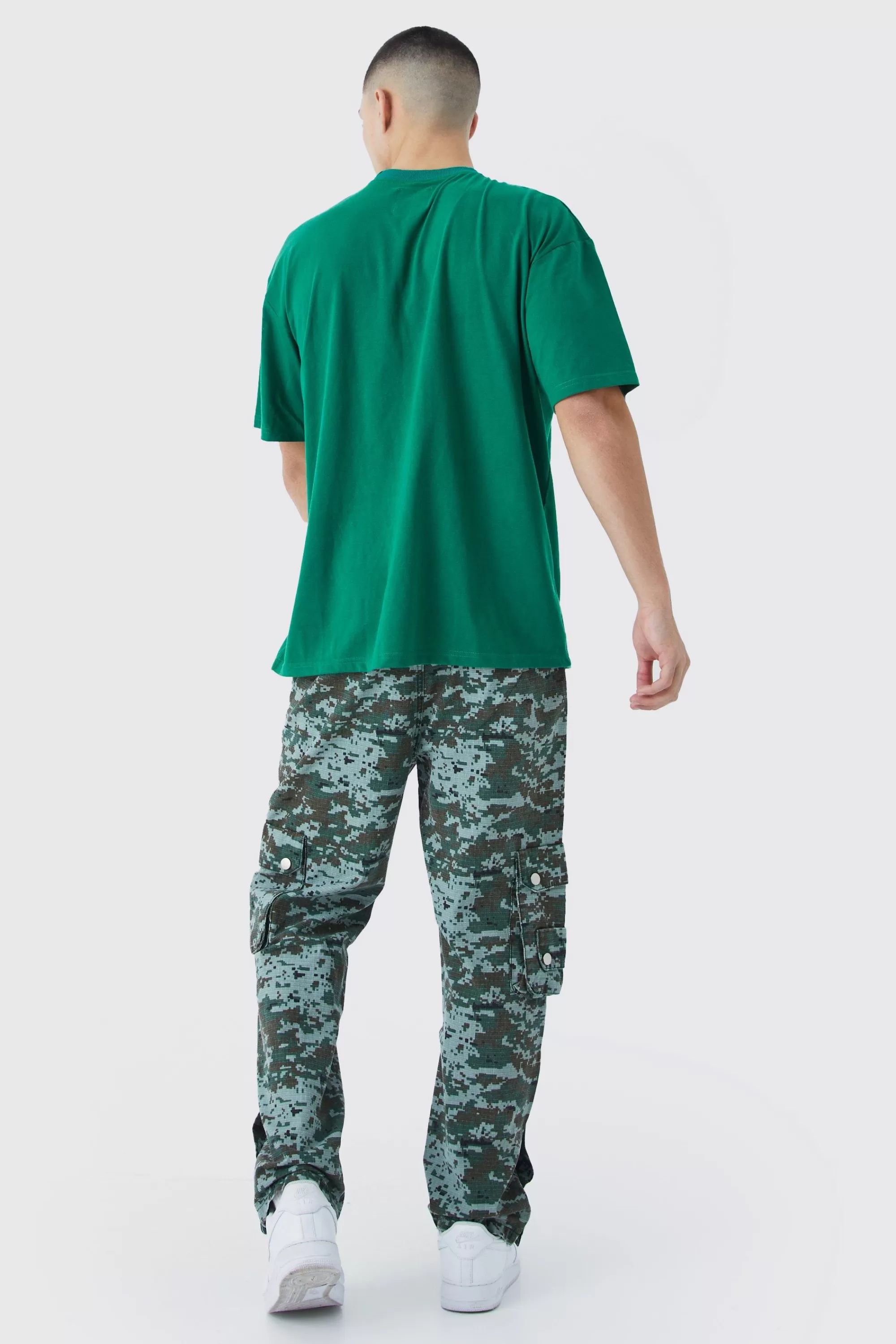boohooMAN Straight Leg 3d Multi Cargo Camo Trouser | UK