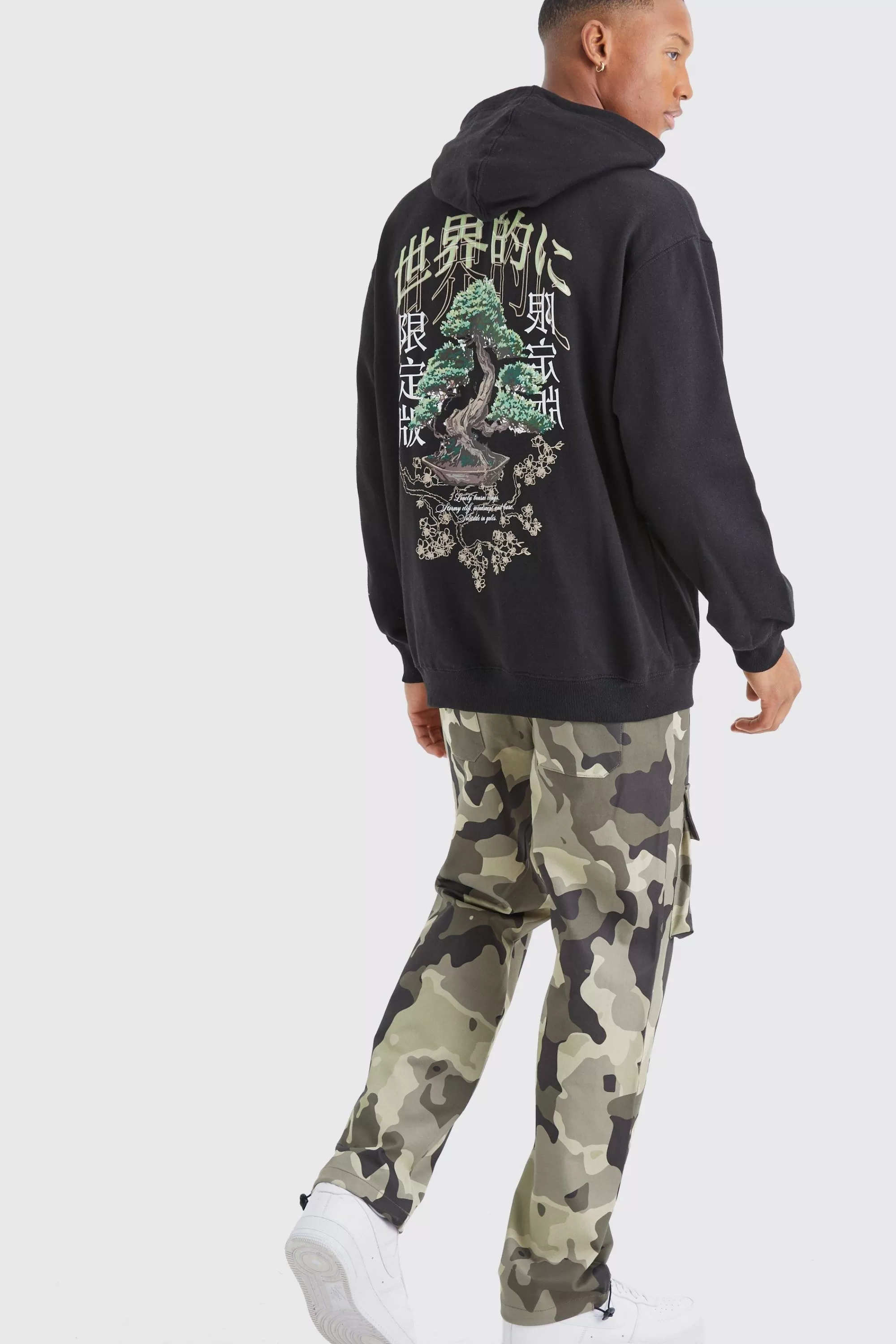 boohooMAN Straight Leg Cargo Thigh Pocket Camo Trouser | UK