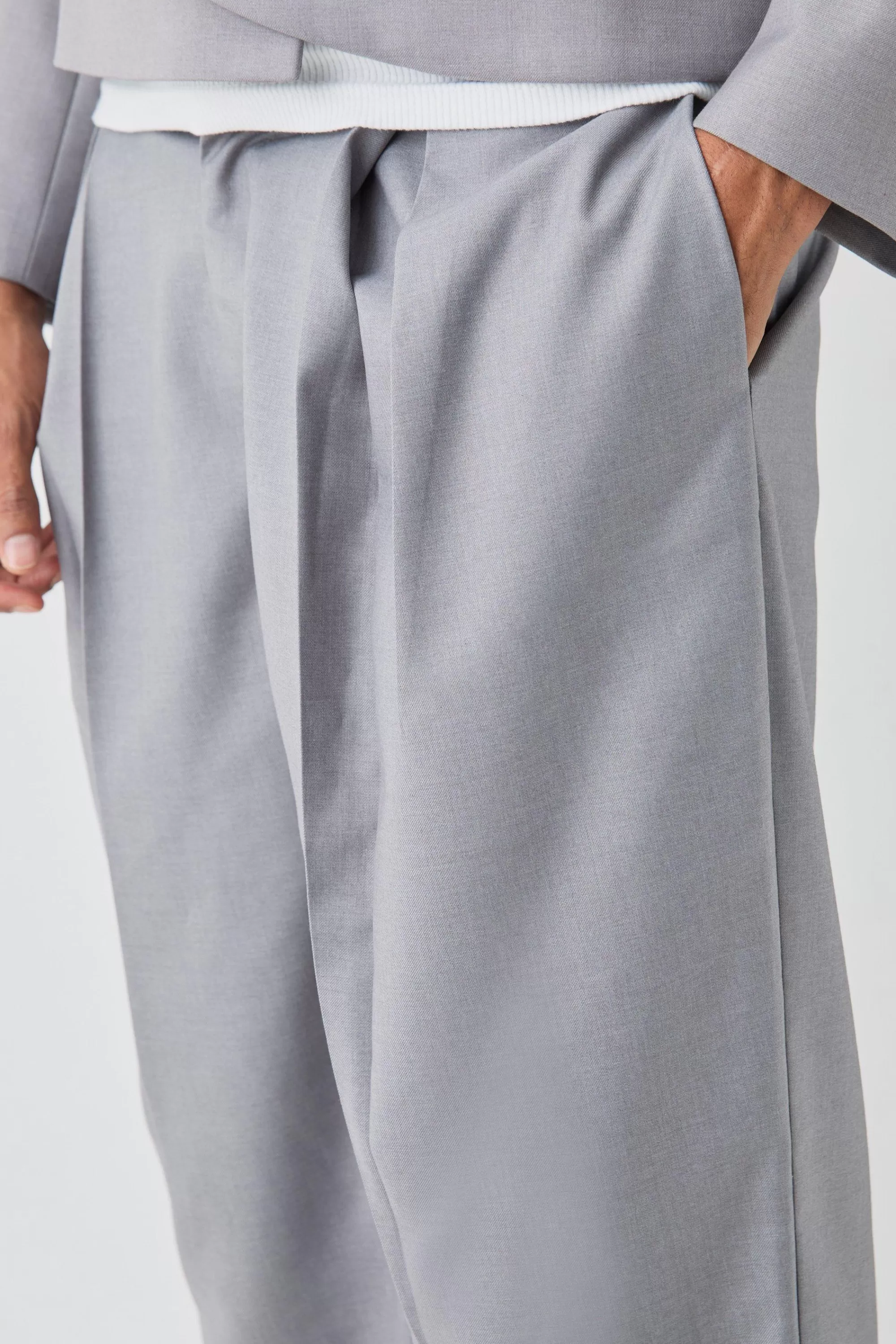 boohooMAN Tailored Fixed Waist Wide Leg Pleated Trouser In | UK