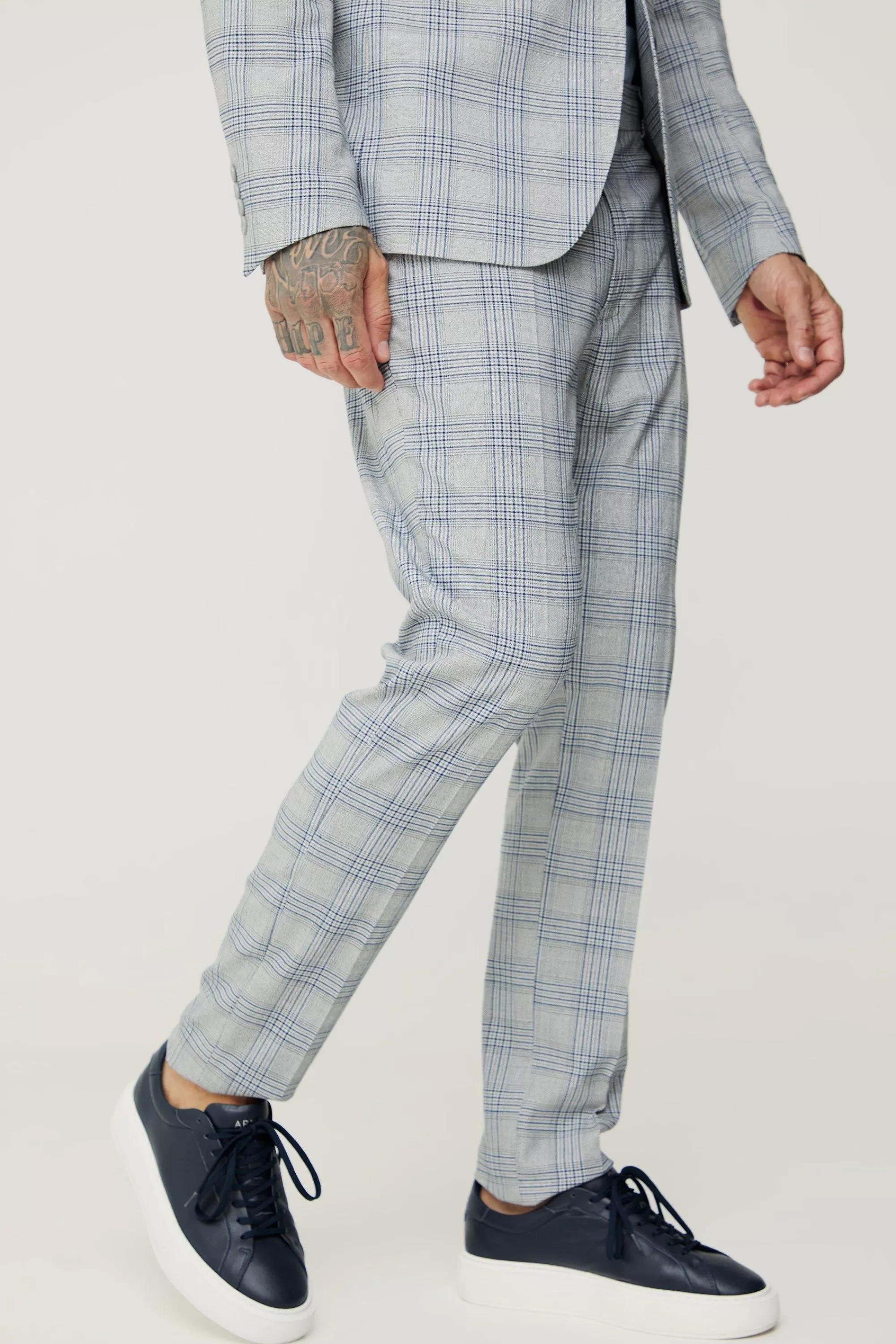 boohooMAN Tall Checked Skinny Fit Trousers | UK