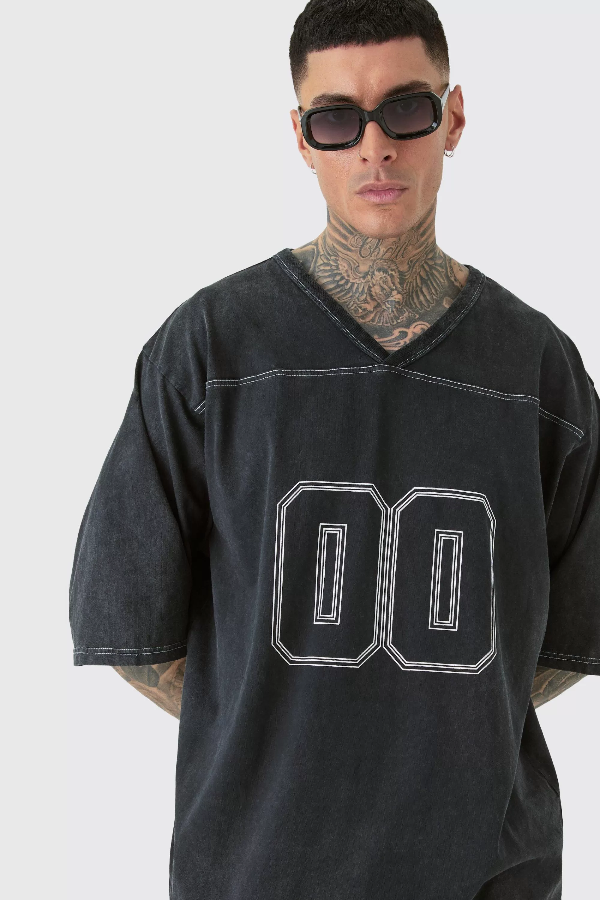 boohooMAN Tall Contrast Stitch Varsity T-shirt & Short Set | UK