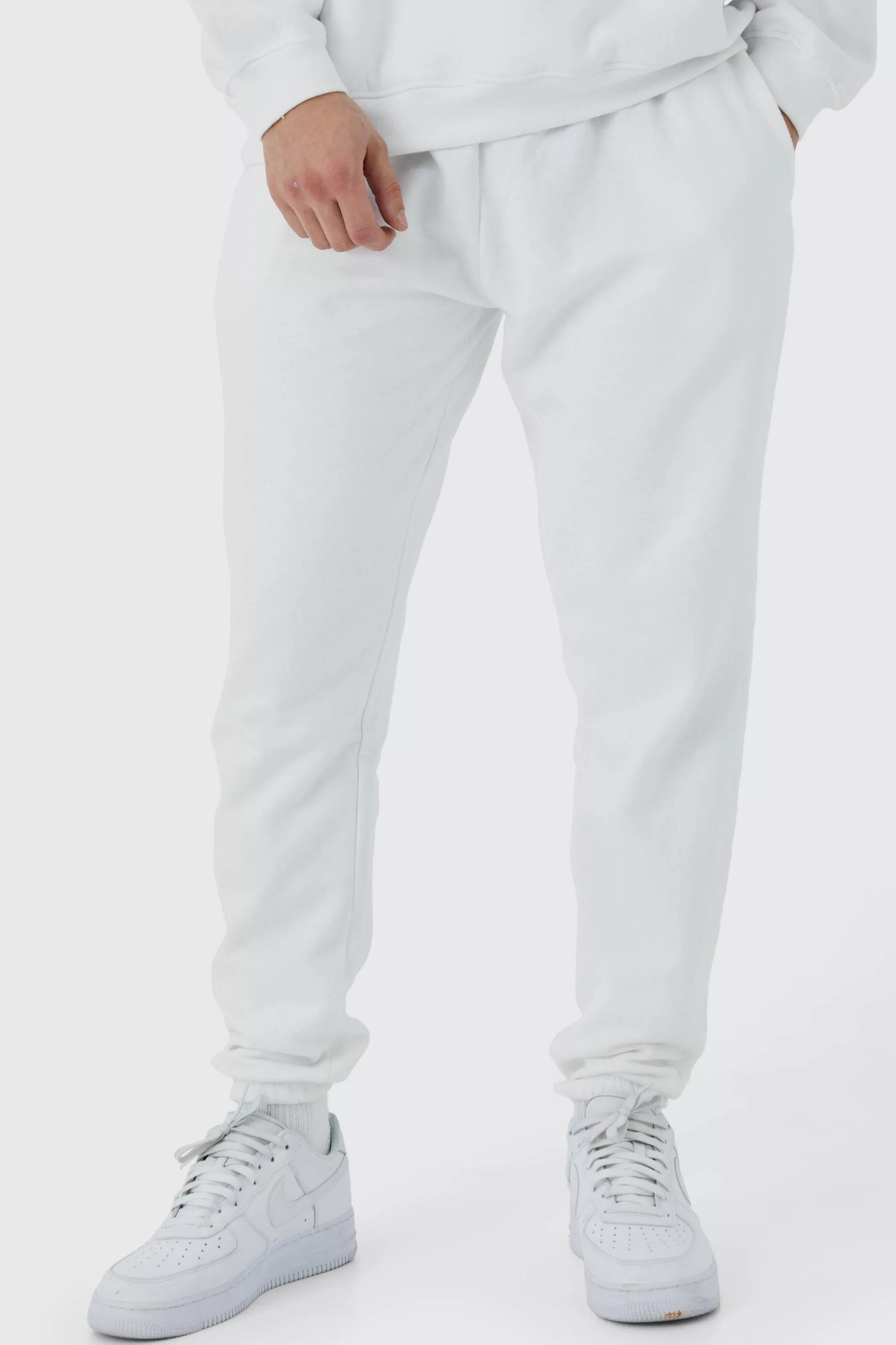 boohooMAN Tall Core Fit Basic Jogger | UK