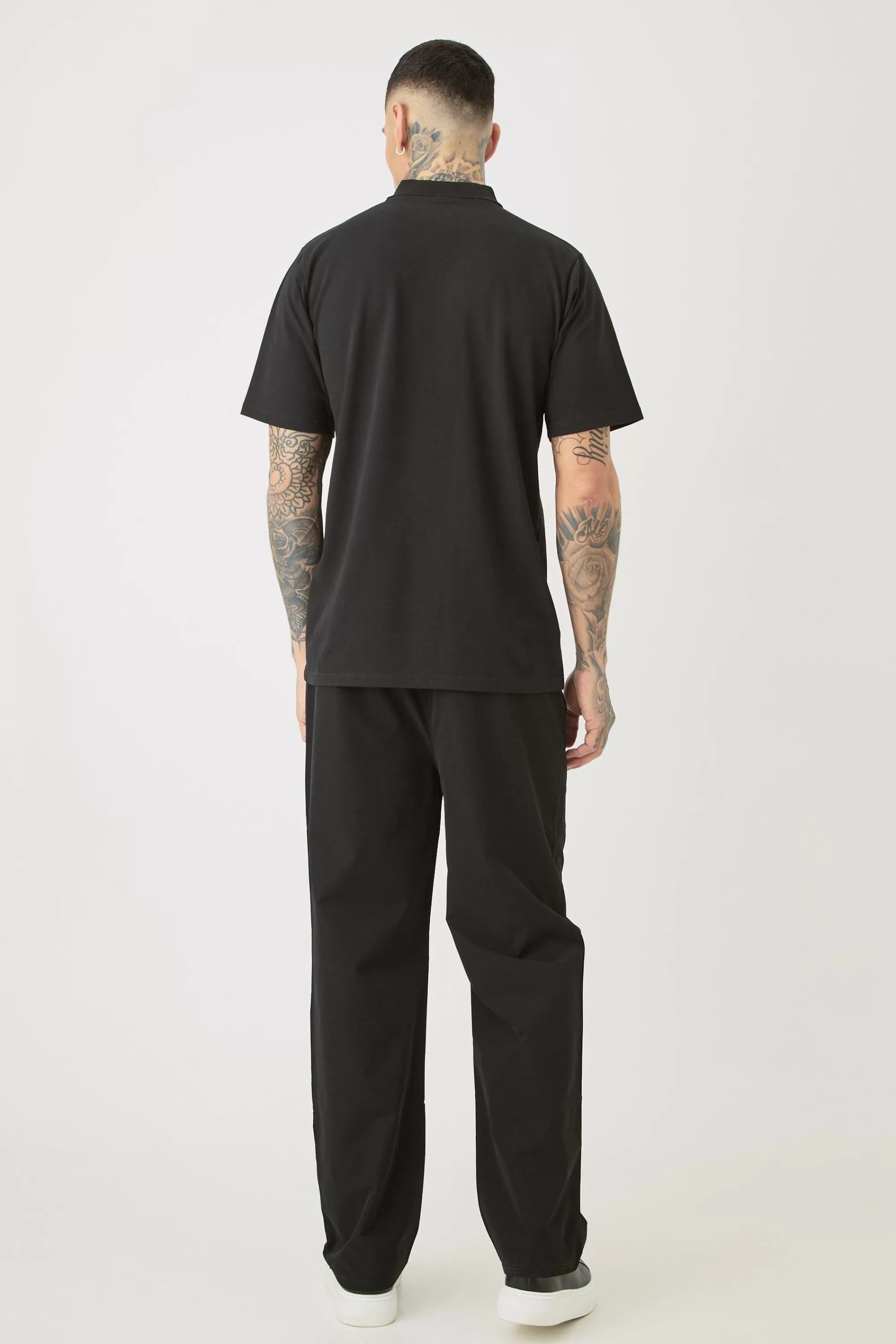 boohooMAN Tall Elasticated Lightweight Technical Stretch Relaxed Fit Trousers | UK